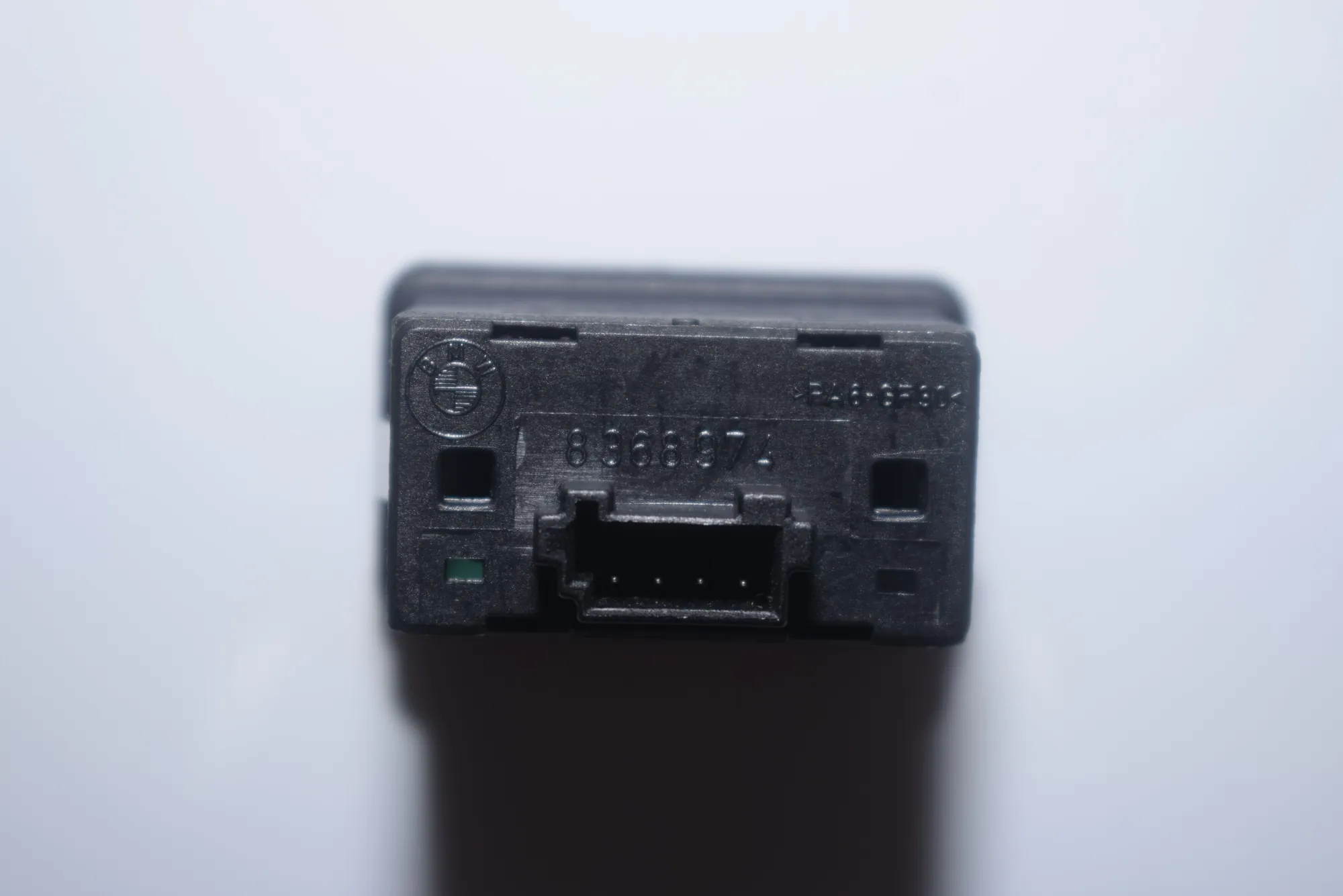 Rear Right Door Window Switch – OEM 8368974 · BMW 5 (E39) 525 d 2002 – 7
