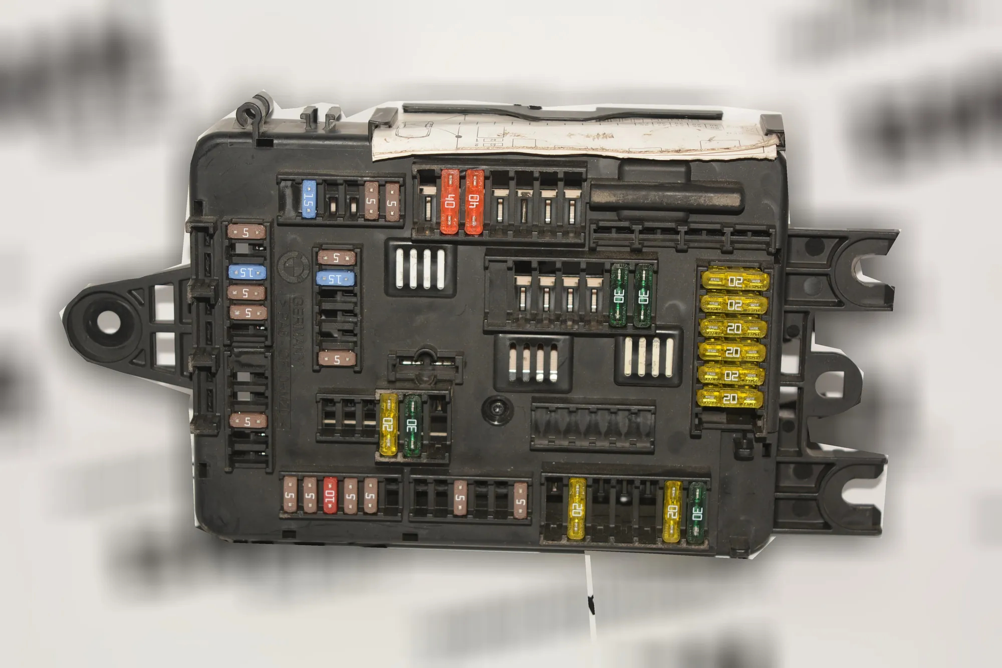 Fuse Box – OEM 9261111 · BMW 3 (F30, F80) BMW 3 (F30, F80) 2012