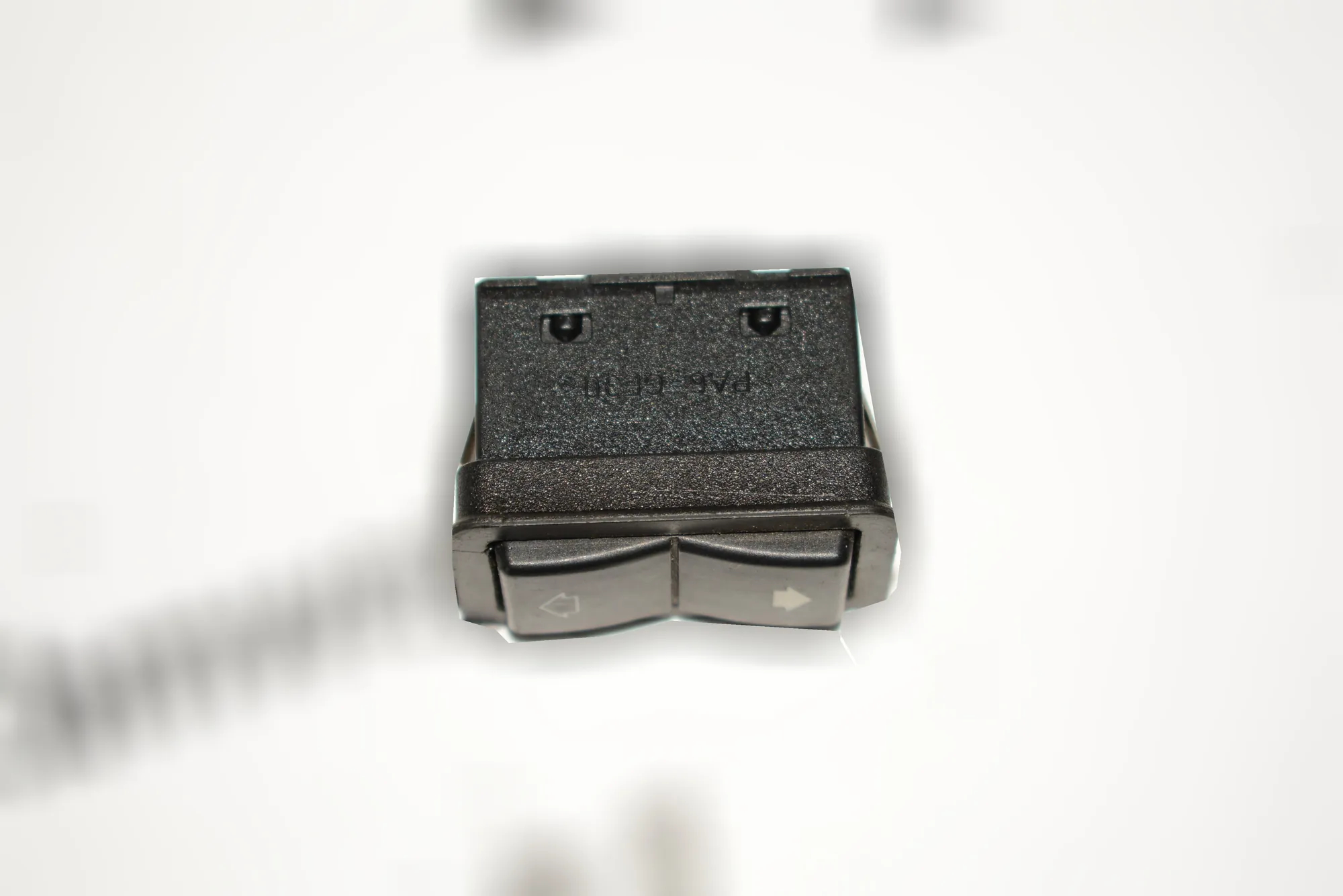 Rear Right Door Window Switch – OEM 8368974 · BMW 5 Touring (E39) 525 tds 1997 – 4