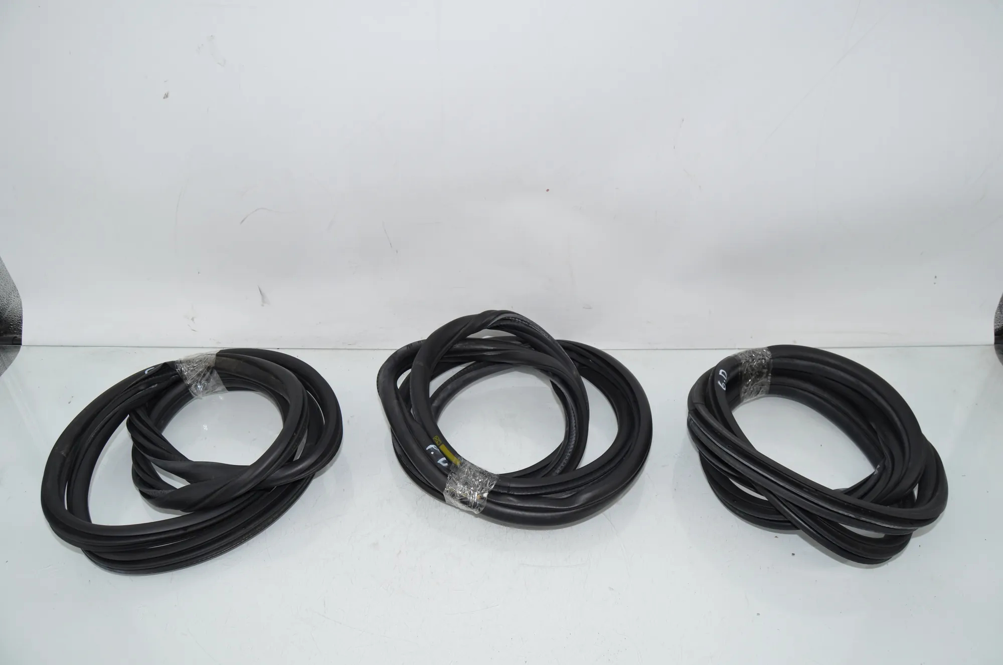 Front Right Door Seal Rubber – OEM 7258329 · BMW 3 Touring (F31) 330 d 2013
