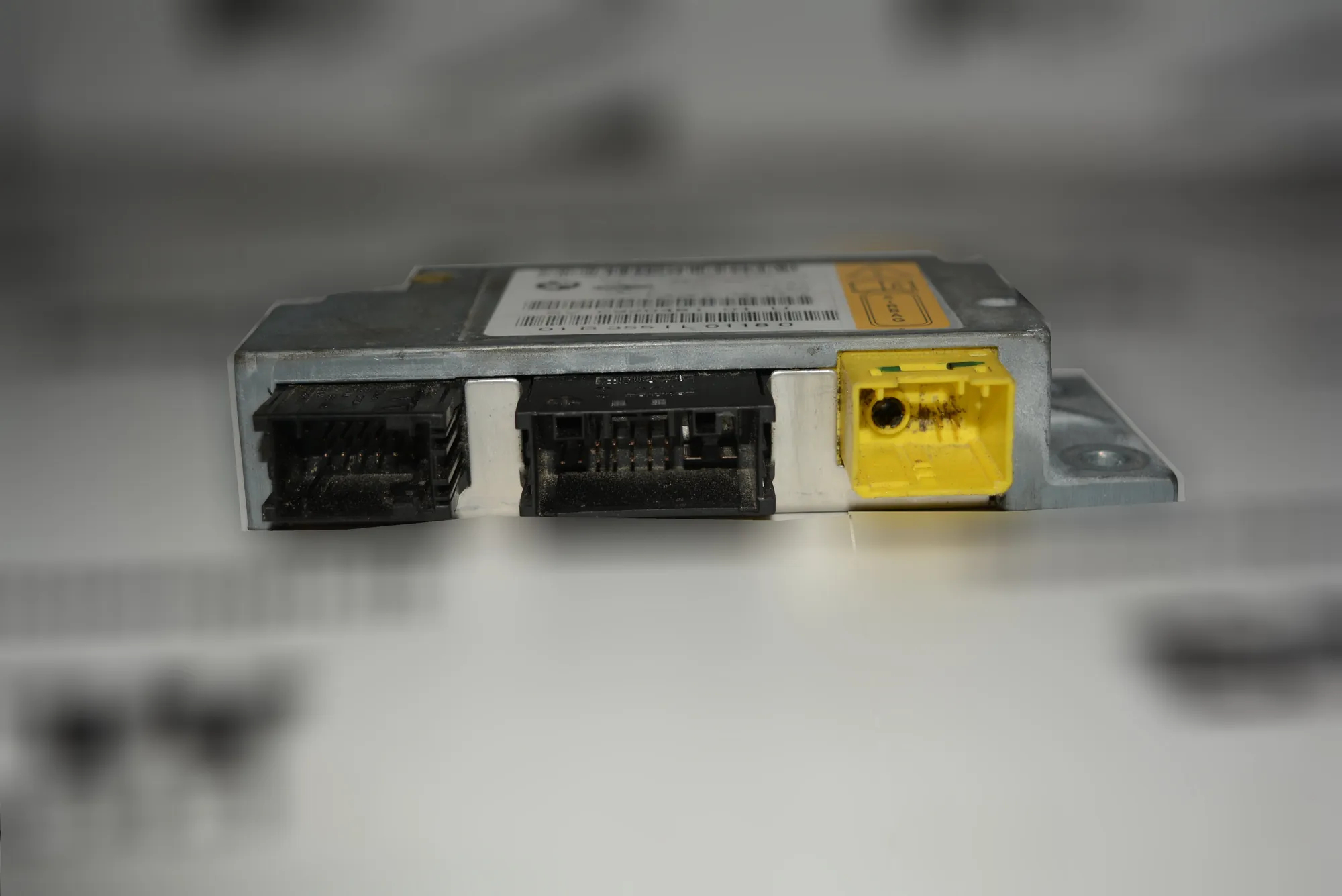 SRS Control Unit – OEM 6920481 · BMW 7 (E65, E66, E67) BMW 7 (E65, E66, E67) 745 i 2002 – 2