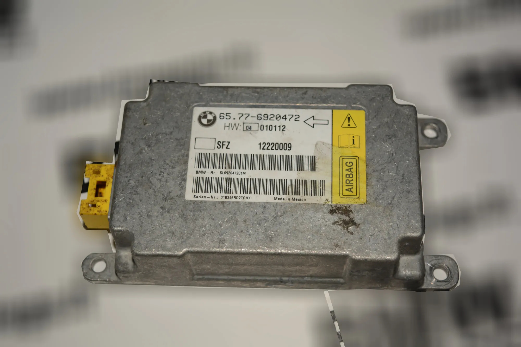 SRS Control Unit – OEM 6920472 · BMW 7 (E65, E66, E67) BMW 7 (E65, E66, E67) 745 i 2002