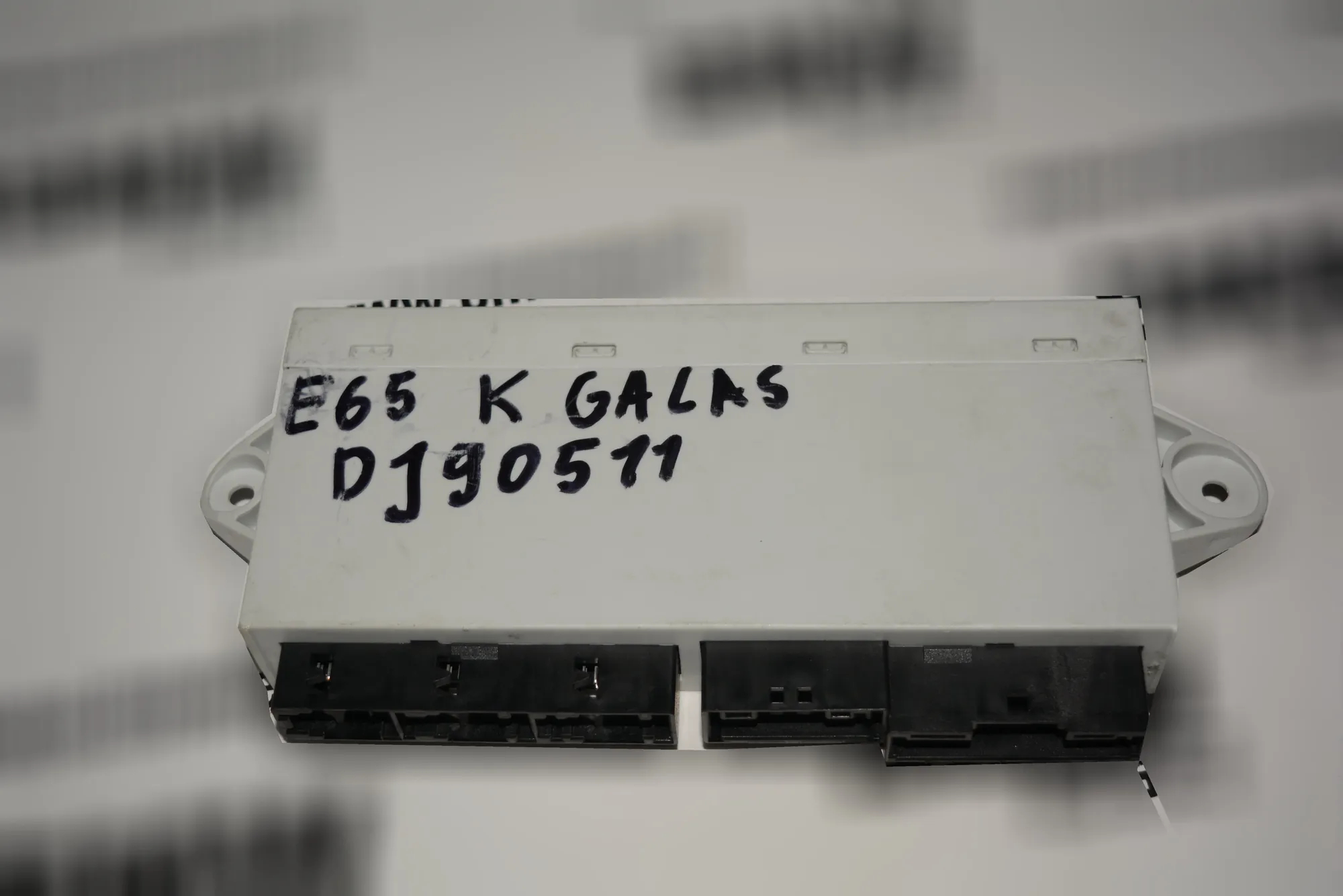 Rear Left Door Control Unit – OEM 6921980 · BMW 7 (E65, E66, E67) BMW 7 (E65, E66, E67) 745 i 2002