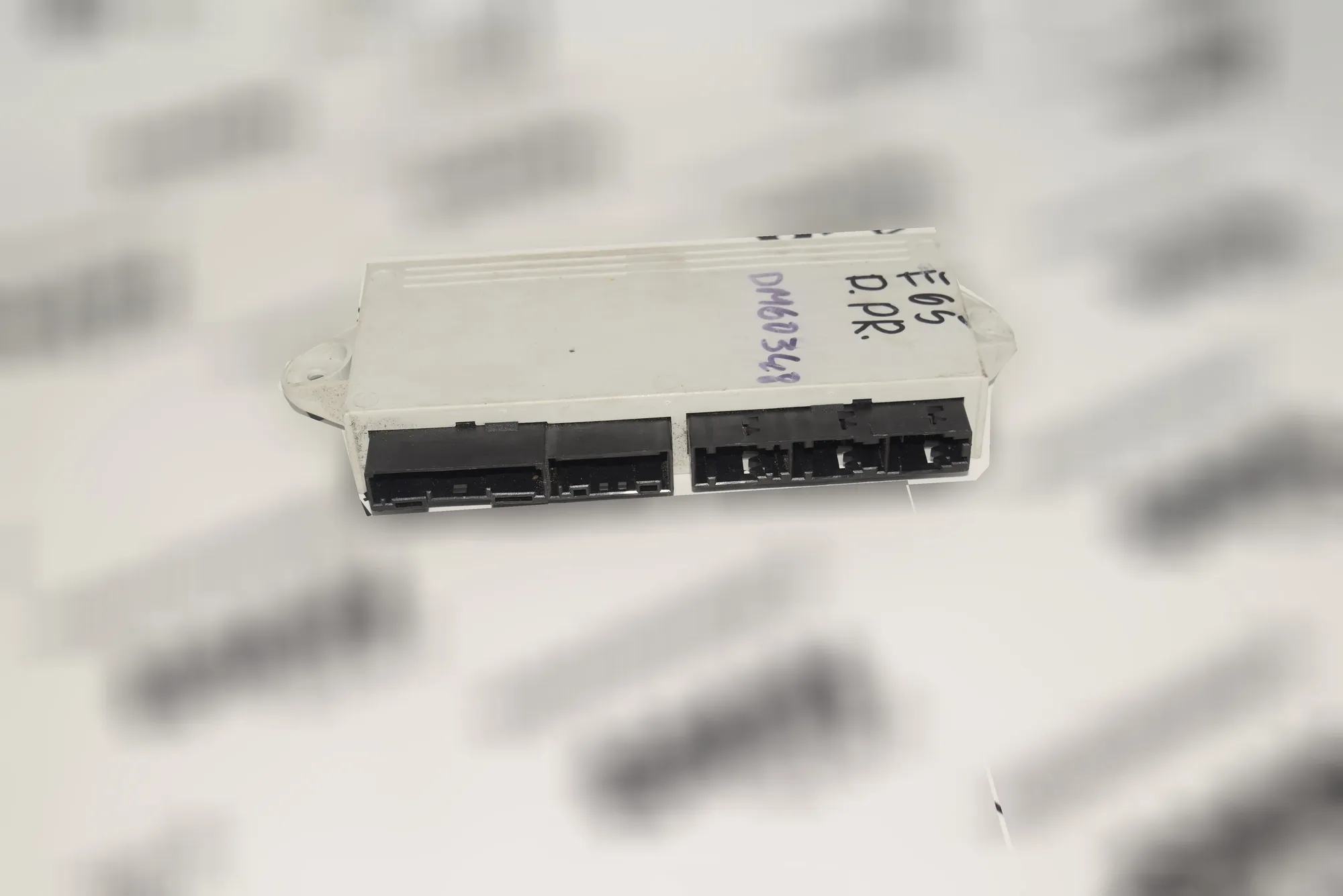 Front Right Door Control Unit – OEM 6922262 · BMW 7 (E65, E66, E67) BMW 7 (E65, E66, E67) 745 i, Li 2003 – 4