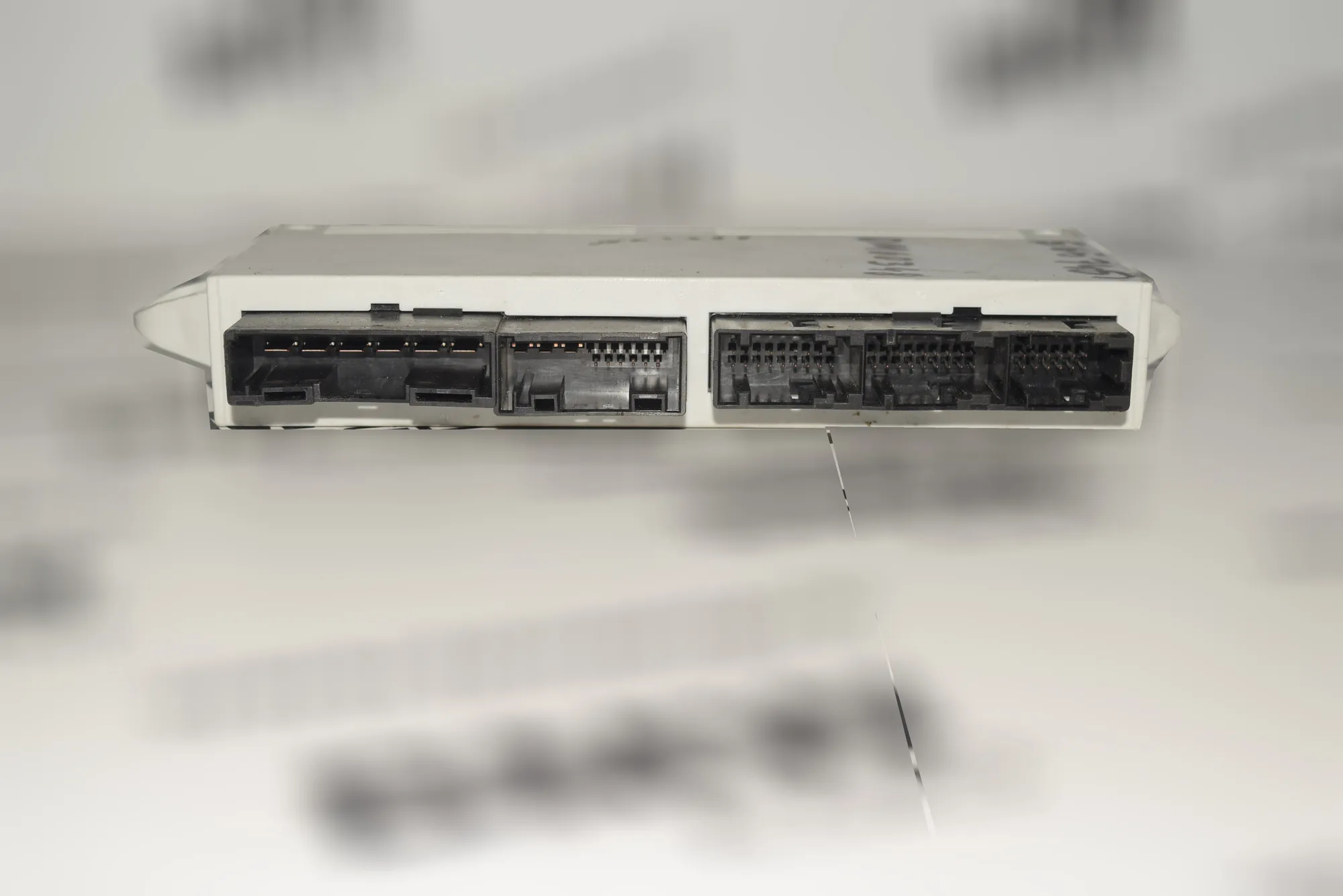 Rear Right Door Control Unit – OEM 6922264 · BMW 7 (E65, E66, E67) BMW 7 (E65, E66, E67) 745 i, Li 2003 – 4