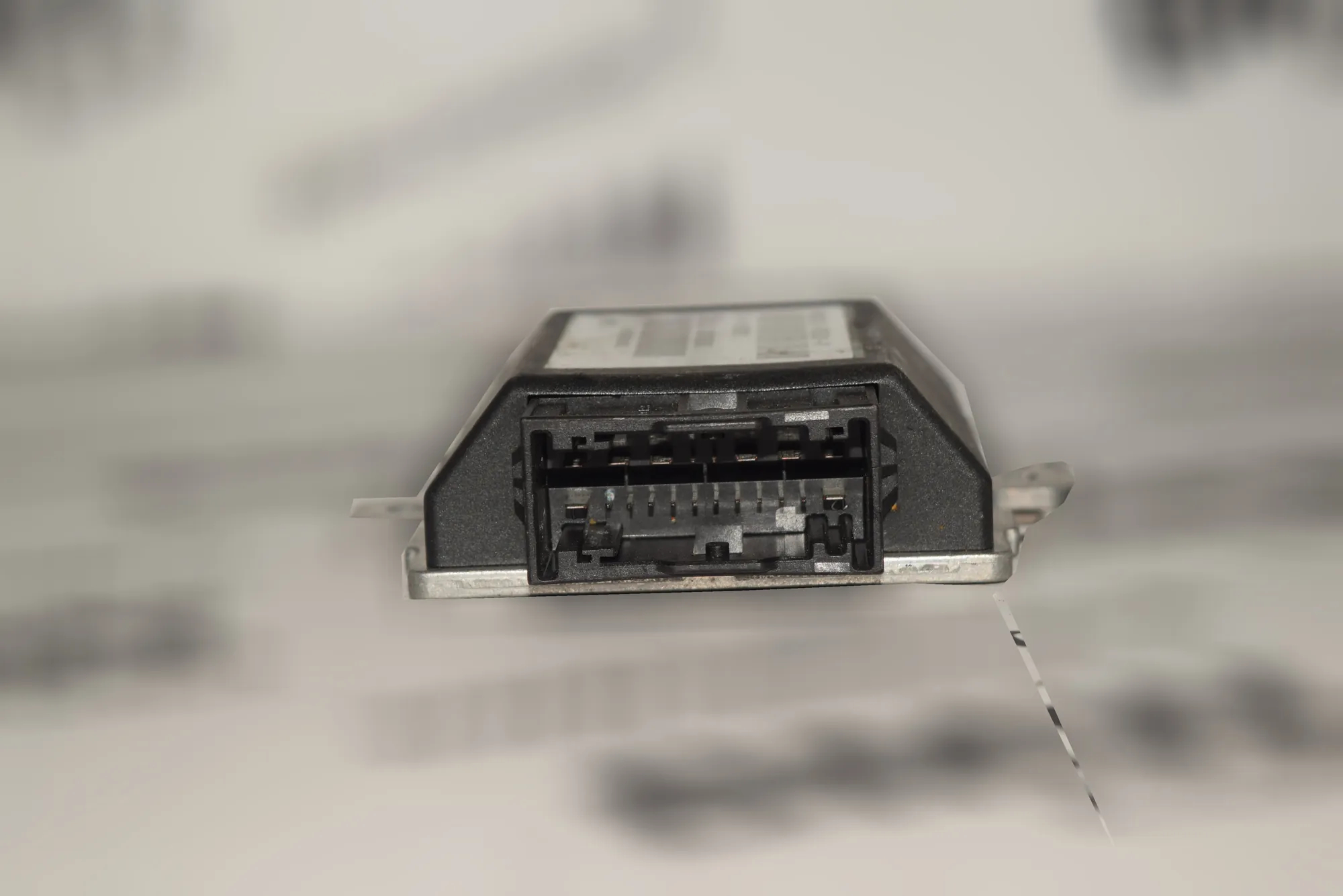 Other Control Units – OEM 6760542 · BMW 7 (E65, E66, E67) BMW 7 (E65, E66, E67) 745 i, Li 2003 – 3