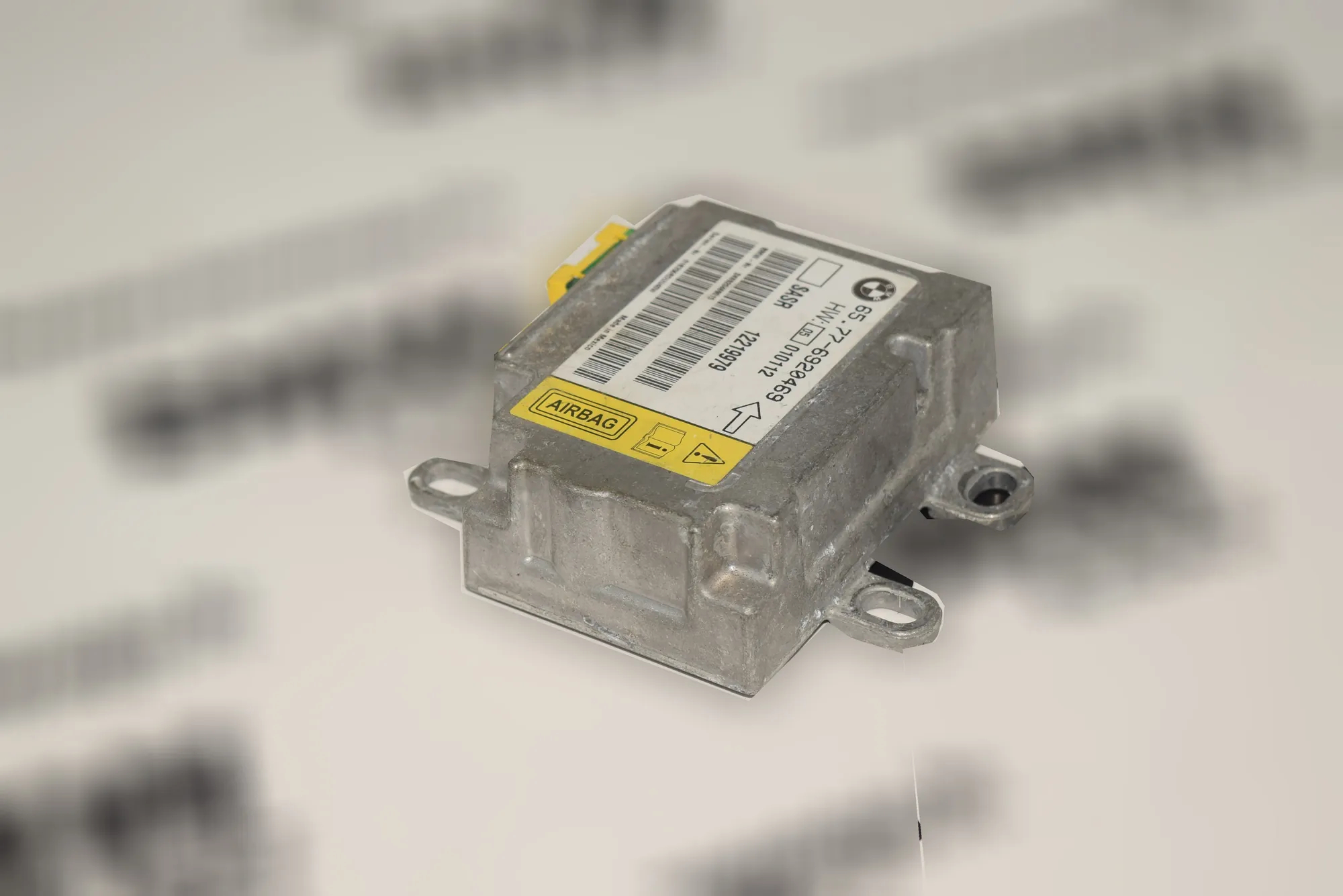 SRS Control Unit – OEM 6920469 · BMW 7 (E65, E66, E67) BMW 7 (E65, E66, E67) 745 i, Li 2003 – 3