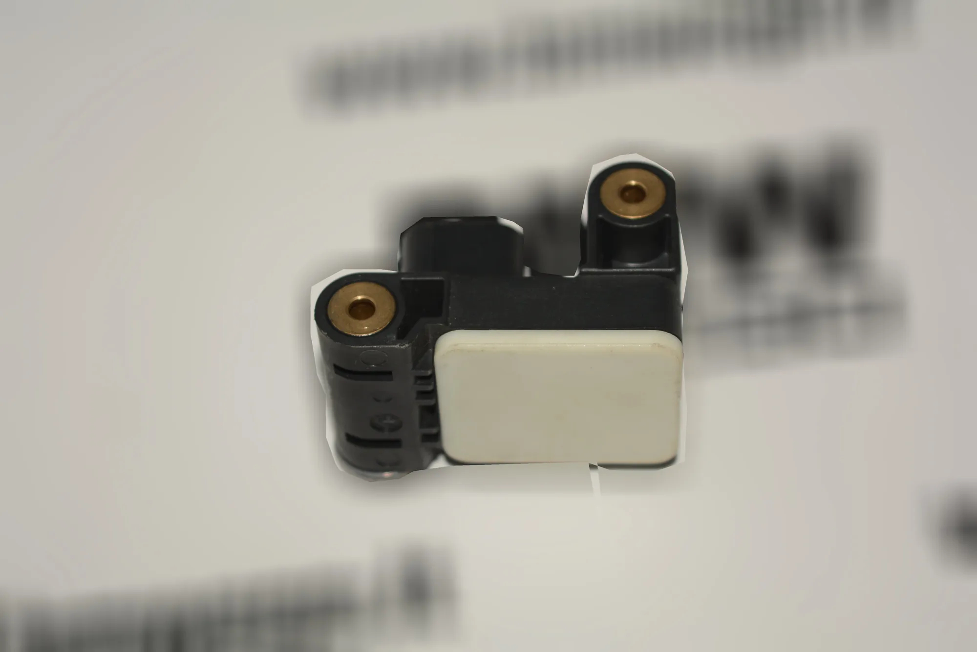 Front Right Impact Sensor – OEM 6911003 · BMW 3 (E90) BMW 3 (E90) 2006 – 2