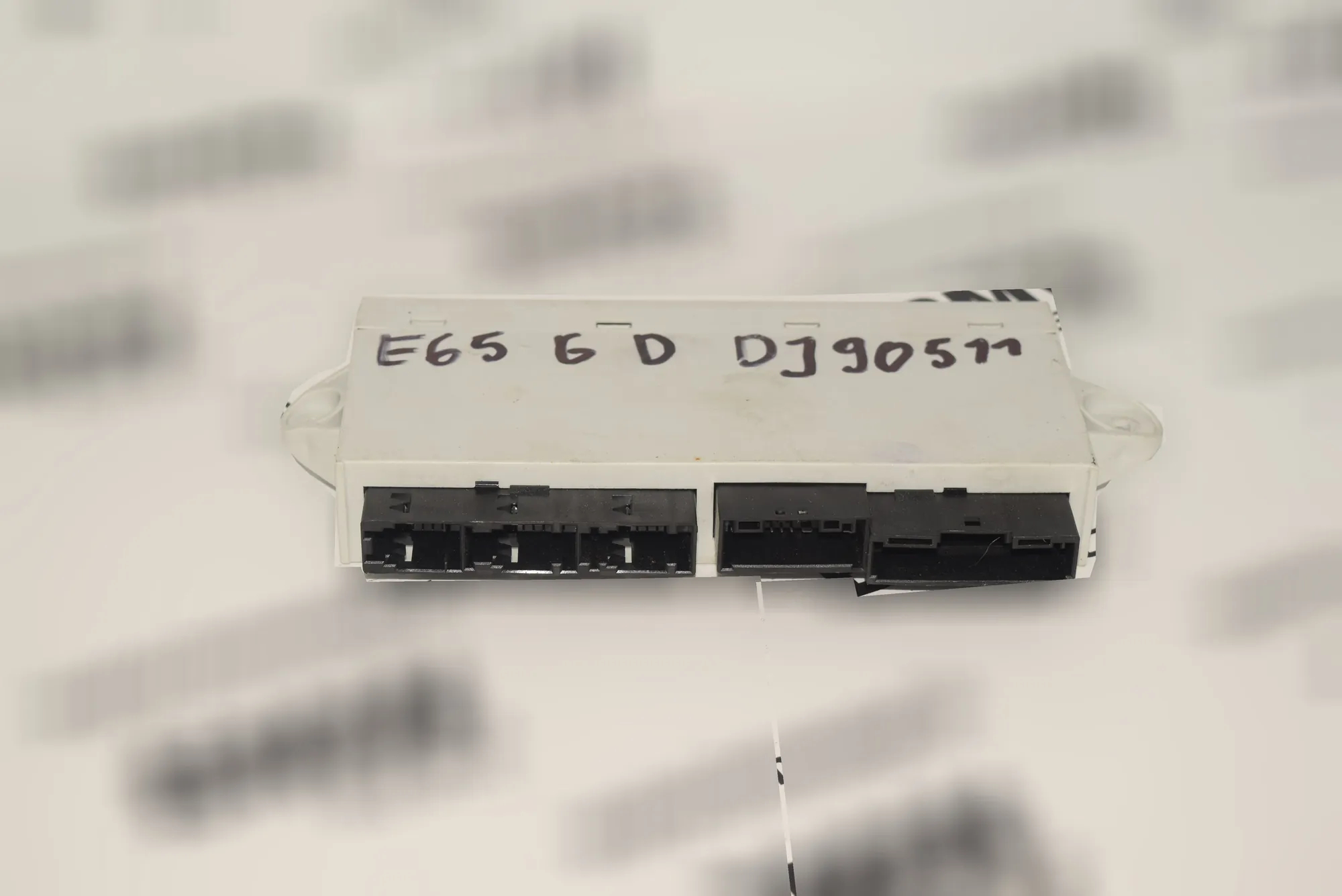 Rear Right Door Control Unit – OEM 6921982 · BMW 7 (E65, E66, E67) BMW 7 (E65, E66, E67) 745 i, Li 2003