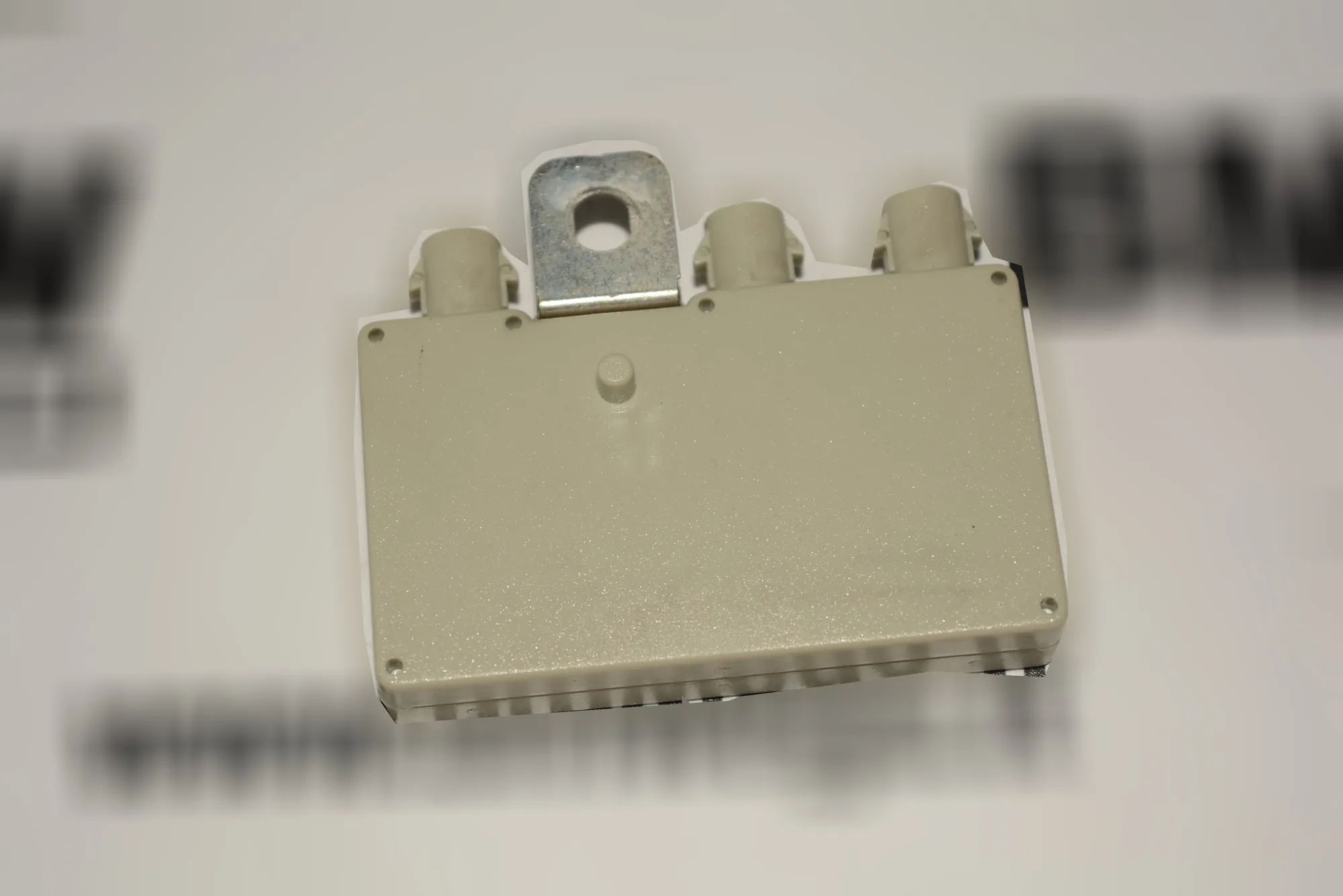 Antenna Amplifier – OEM 8368205 · BMW 7 (E65, E66, E67) BMW 7 (E65, E66, E67) 745 i 2002 – 2