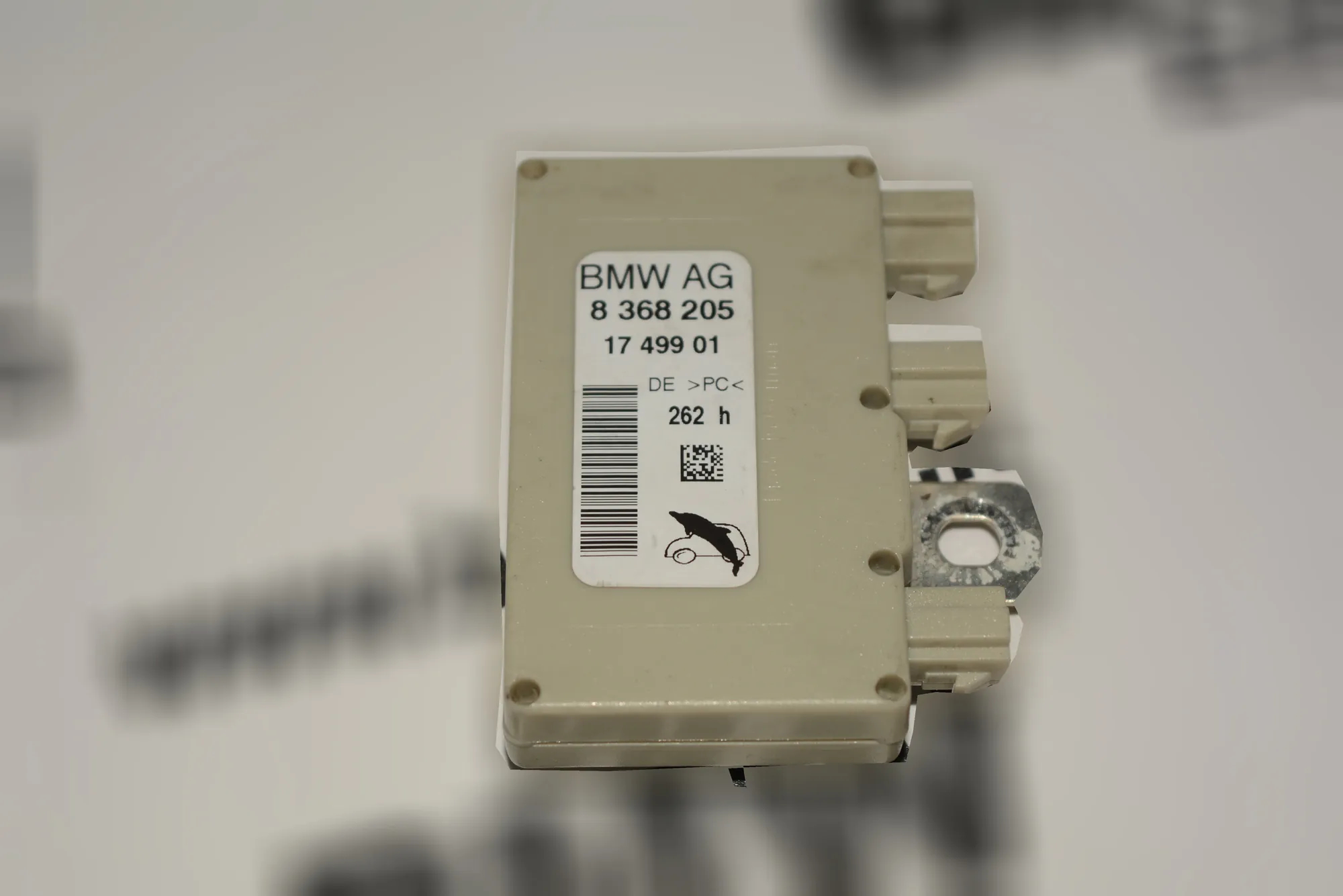 Antenna Amplifier – OEM 8368205 · BMW 7 (E65, E66, E67) BMW 7 (E65, E66, E67) 745 i 2002 – 3