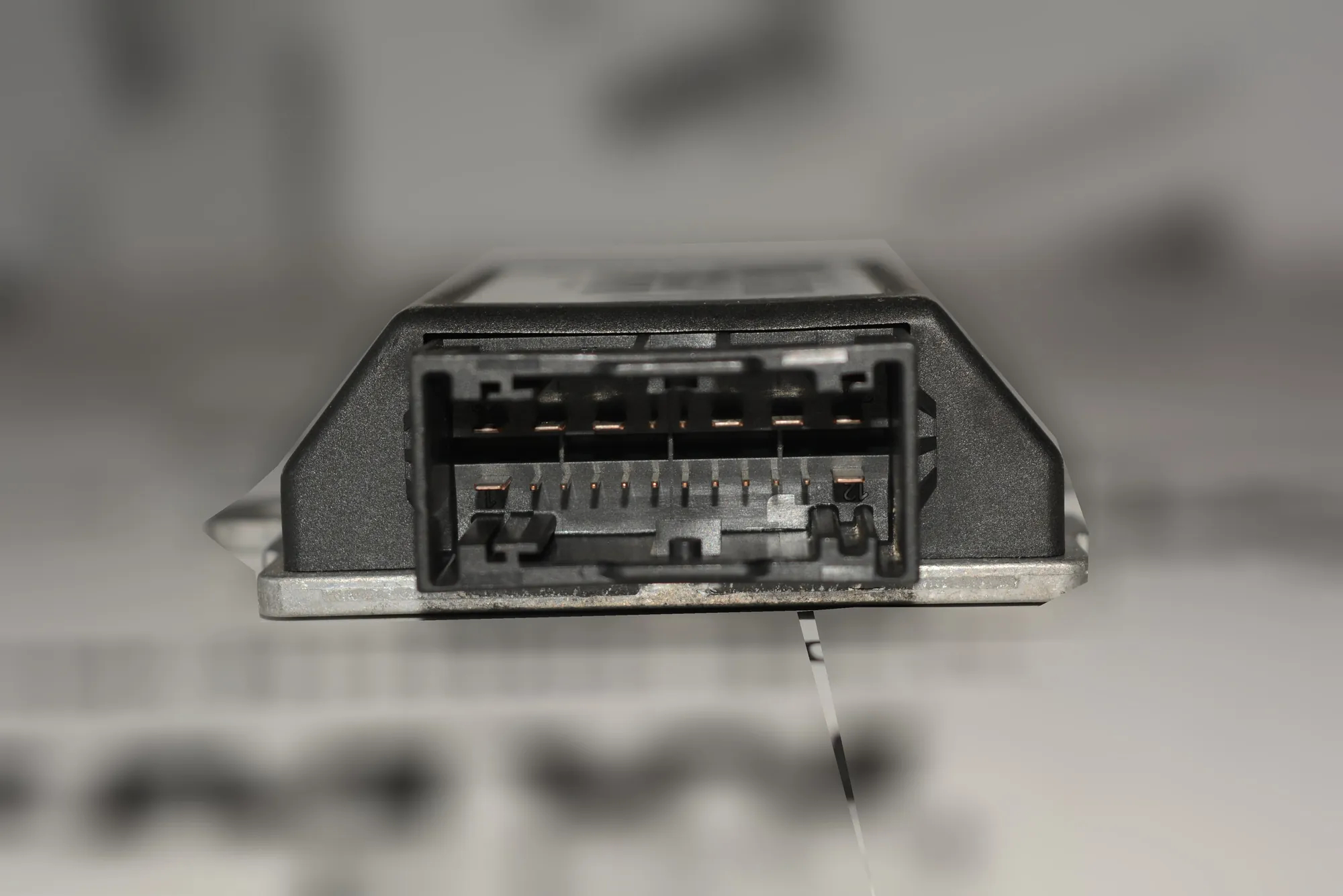 Other Control Units – OEM 6760111 · BMW 7 (E65, E66, E67) BMW 7 (E65, E66, E67) 2002 – 2