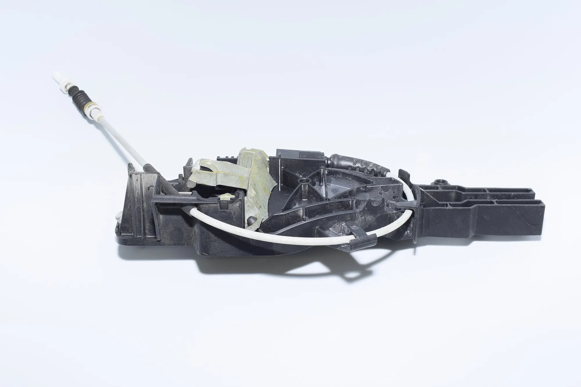 Front Right Door Interior Handle Frame – OEM 7059971 · BMW 3 (E90) BMW 3 (E90) 2006 – 4