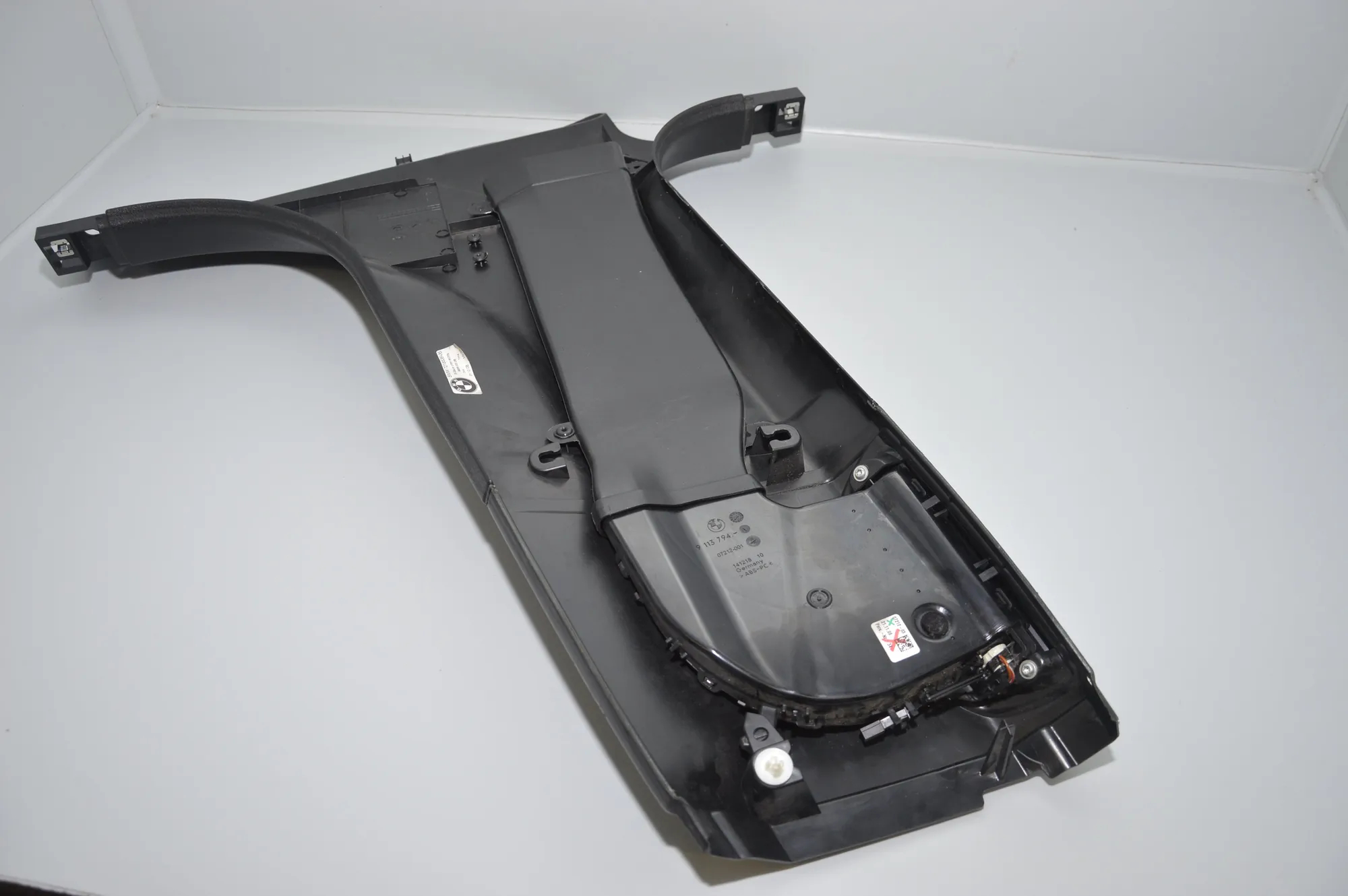 Other Interior Parts – OEM 7218536 · BMW 7 (F01, F02) BMW 7 (F01, F02) 2009 – 3