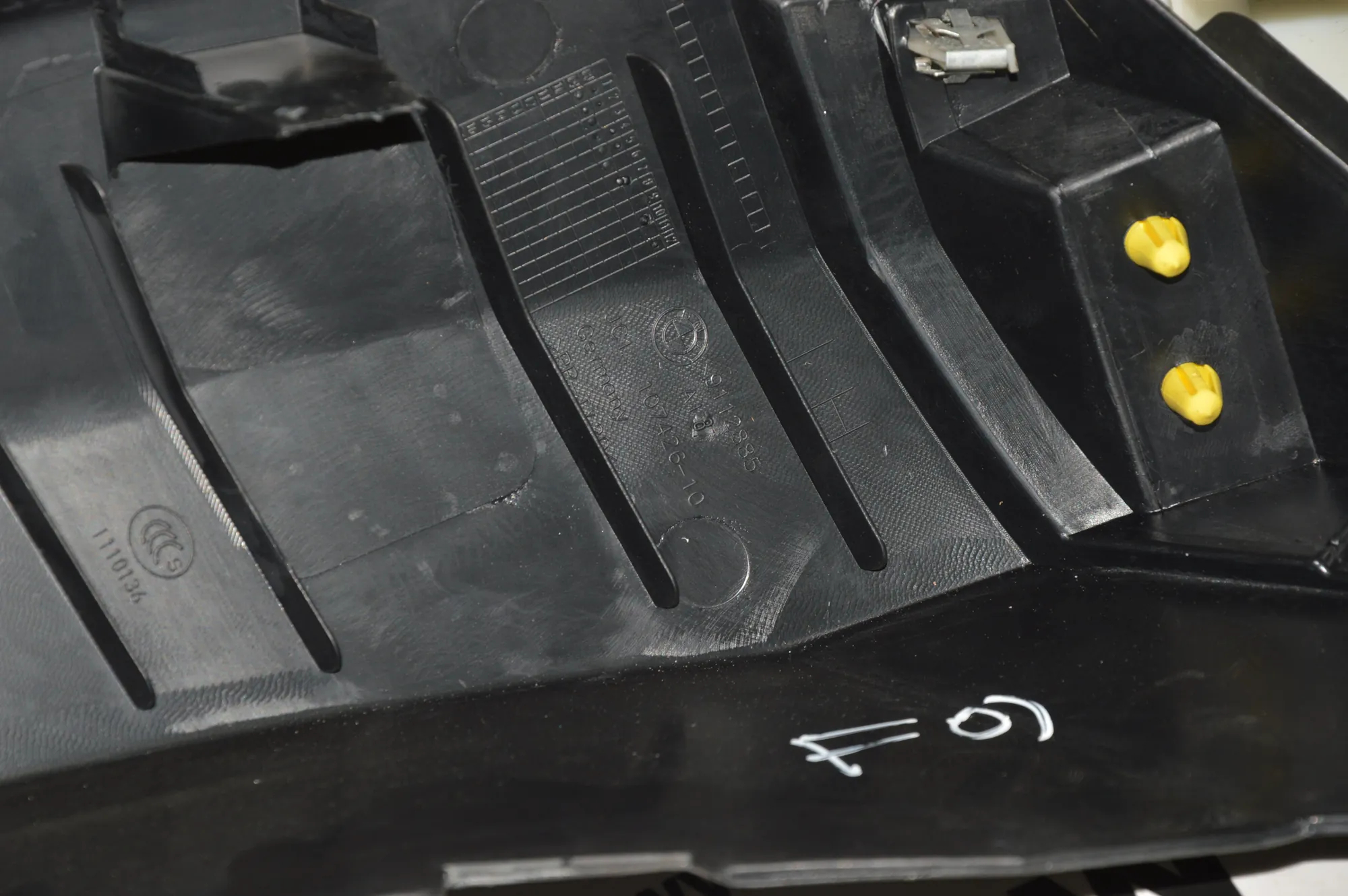 Other Interior Parts – OEM 9112885 · BMW 7 (F01, F02) BMW 7 (F01, F02) 2009 – 5