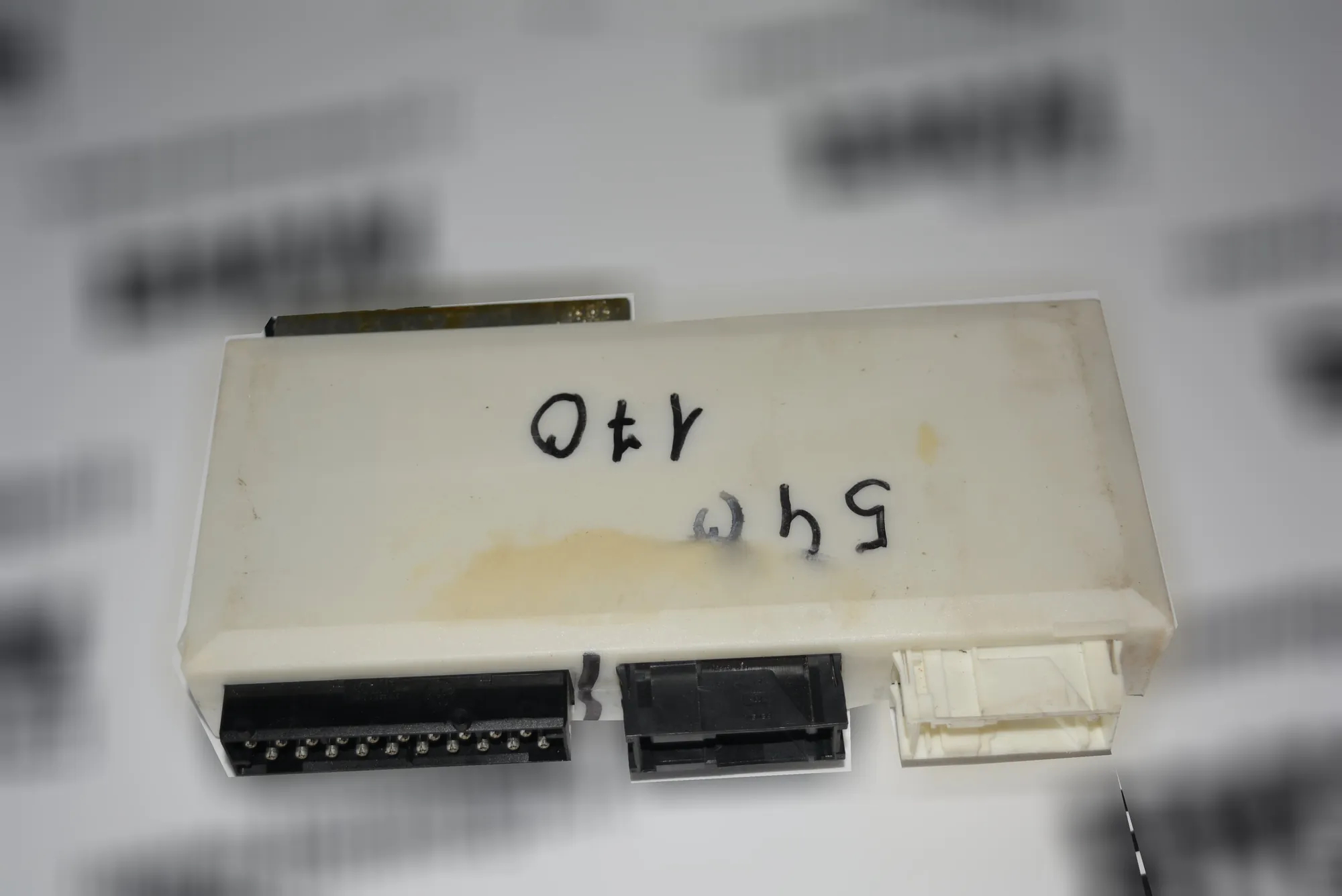 Comfort Control Unit – OEM 6901225 · BMW 5 (E39) BMW 5 (E39) 540 i 2001 – 3