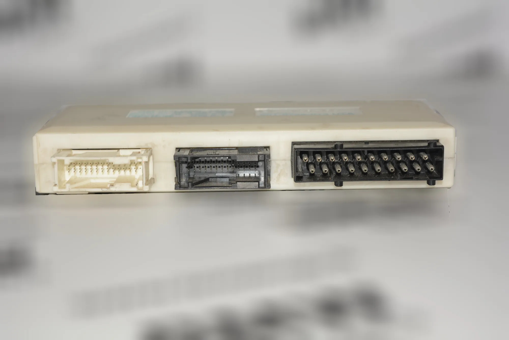 Comfort Control Unit – OEM 8381963 · BMW 5 (E39) BMW 5 (E39) 2000 – 2