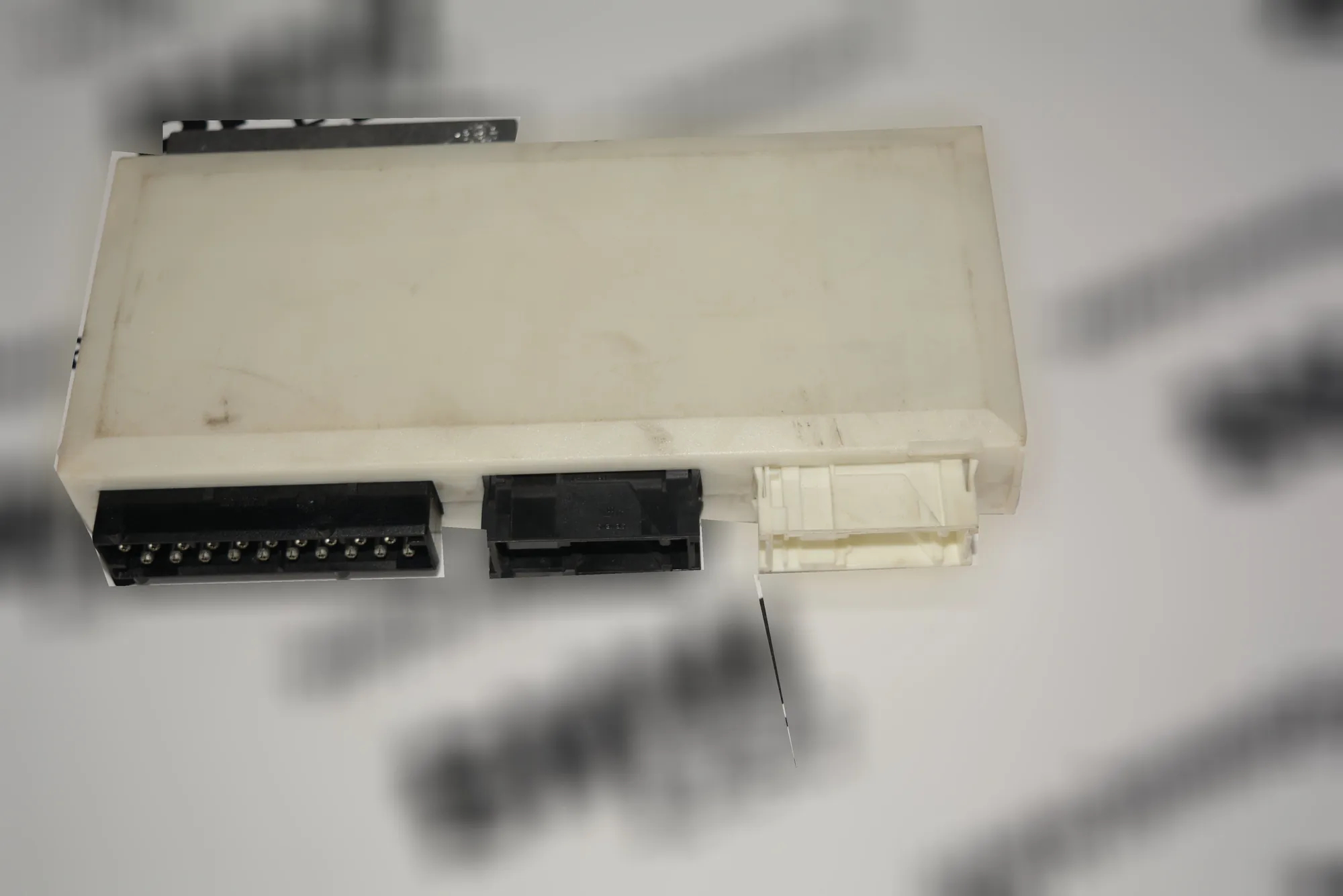 Comfort Control Unit – OEM 8381963 · BMW 5 (E39) BMW 5 (E39) 2000 – 3