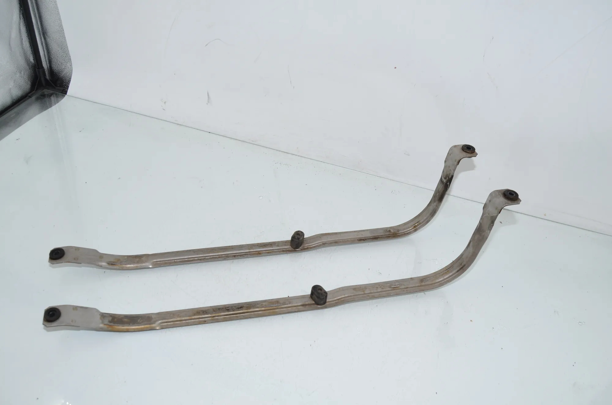 Fuel Tank Holder – OEM 7354282 · BMW 7 (G11, G12) 750 d, Ld xDrive 2016 – 2