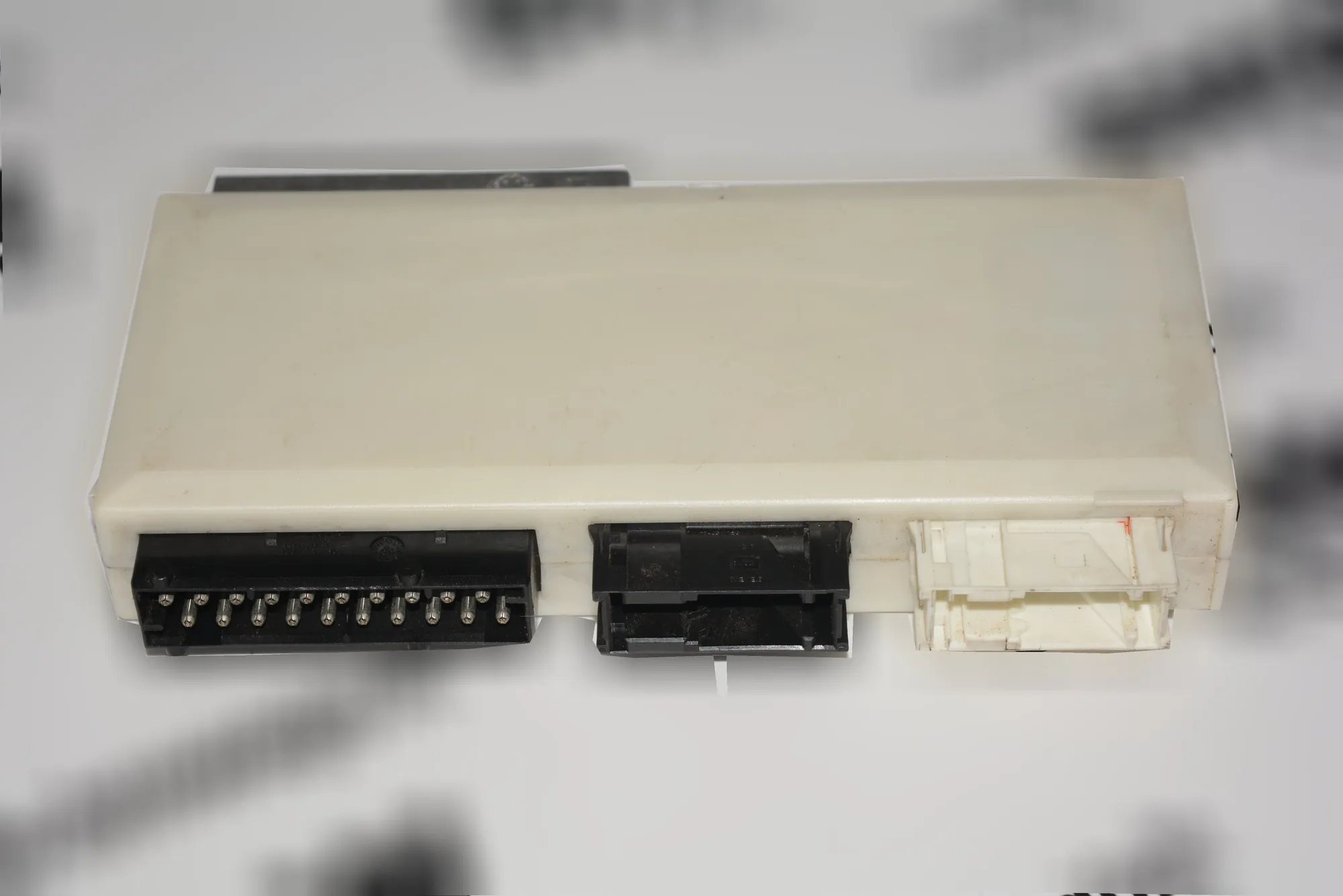 Comfort Control Unit – OEM 6913520 · BMW 5 (E39) BMW 5 (E39) 2000 – 3