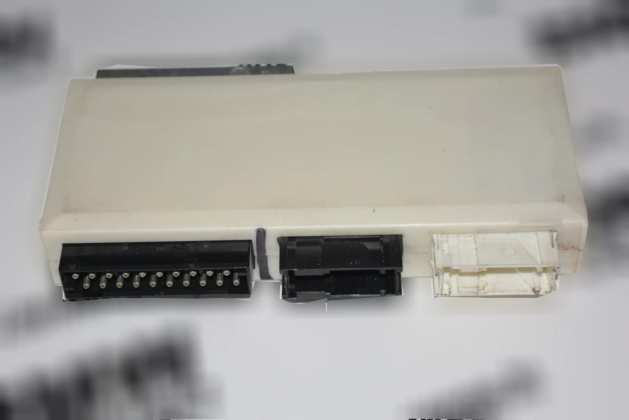 Comfort Control Unit – OEM 6913520 · BMW 5 (E39) BMW 5 (E39) 530 i 2000 – 2