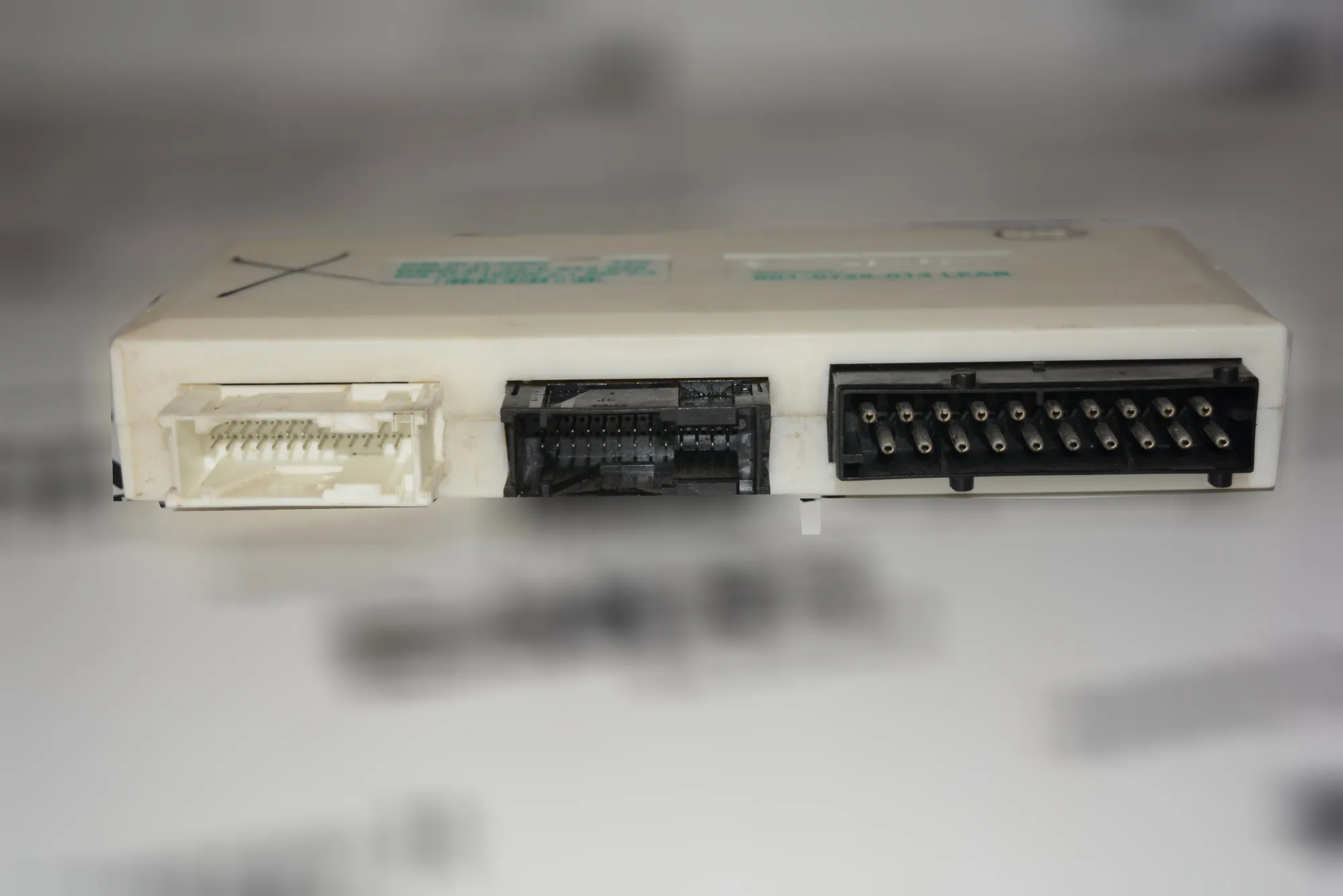Comfort Control Unit – OEM 6913520 · BMW 5 (E39) BMW 5 (E39) 2000 – 2