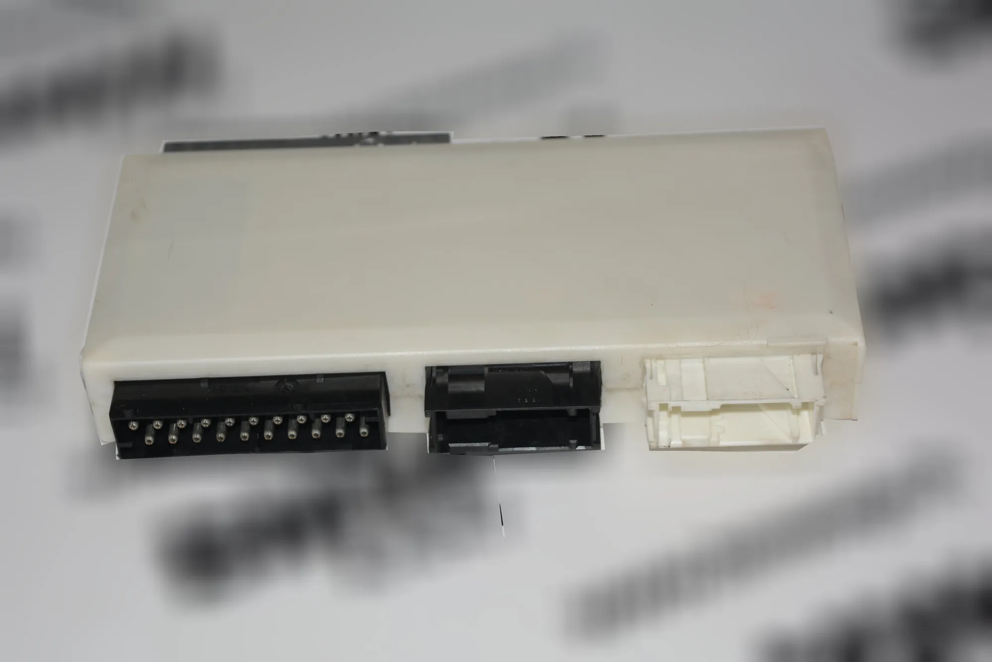 Comfort Control Unit – OEM 6913520 · BMW 5 (E39) BMW 5 (E39) 2000 – 3