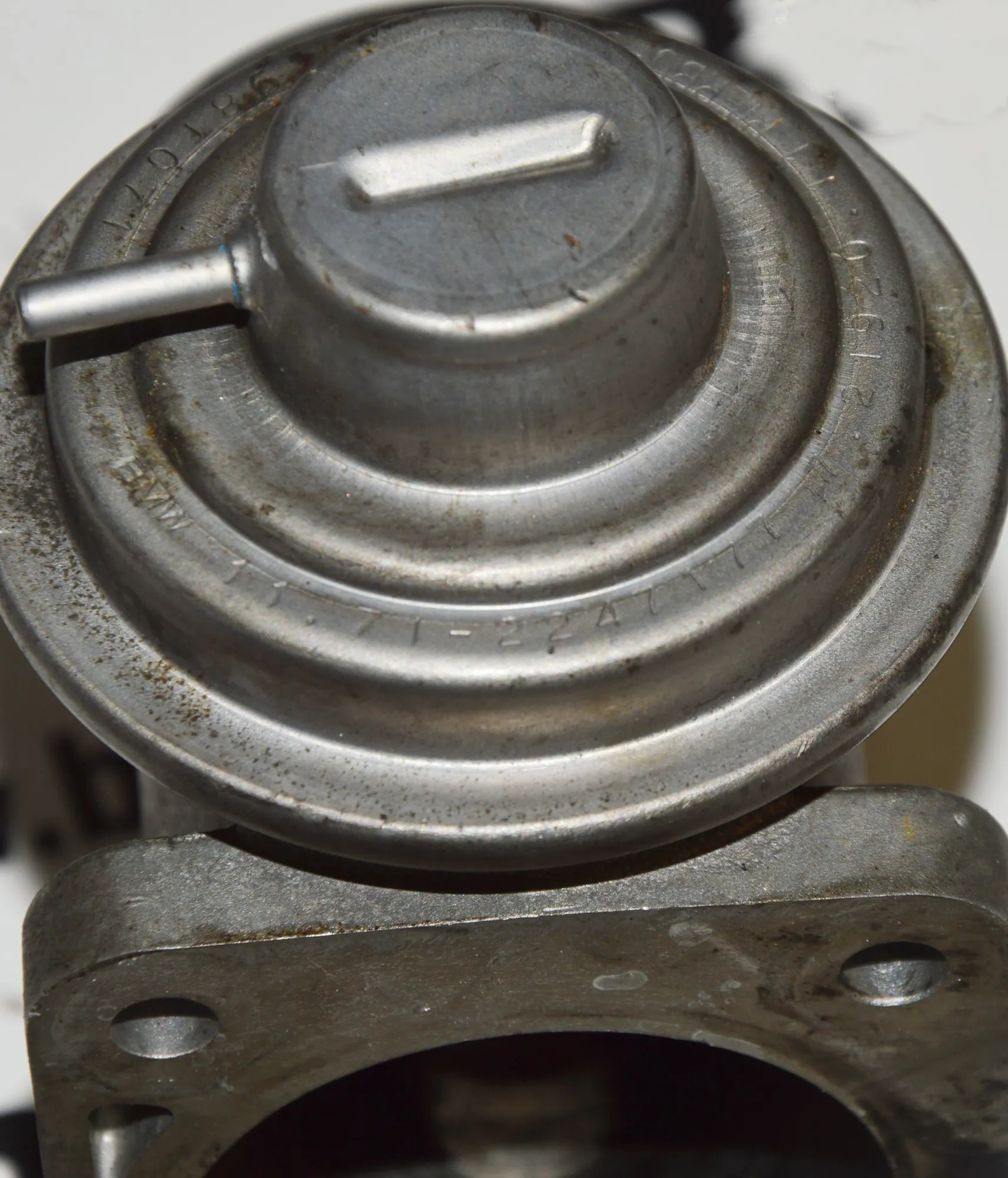 EGR Valve – OEM 2247177 · BMW 5 (E39) BMW 5 (E39) 1996 – 2