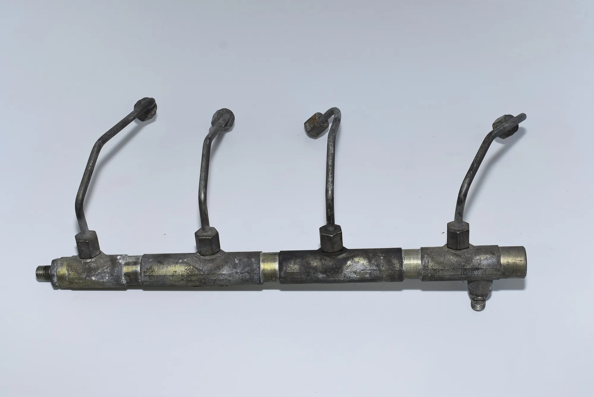 Fuel Rail – OEM F00R000224 · BMW 7 (E65, E66, E67) BMW 7 (E65, E66, E67) 740 d 2003 – 2