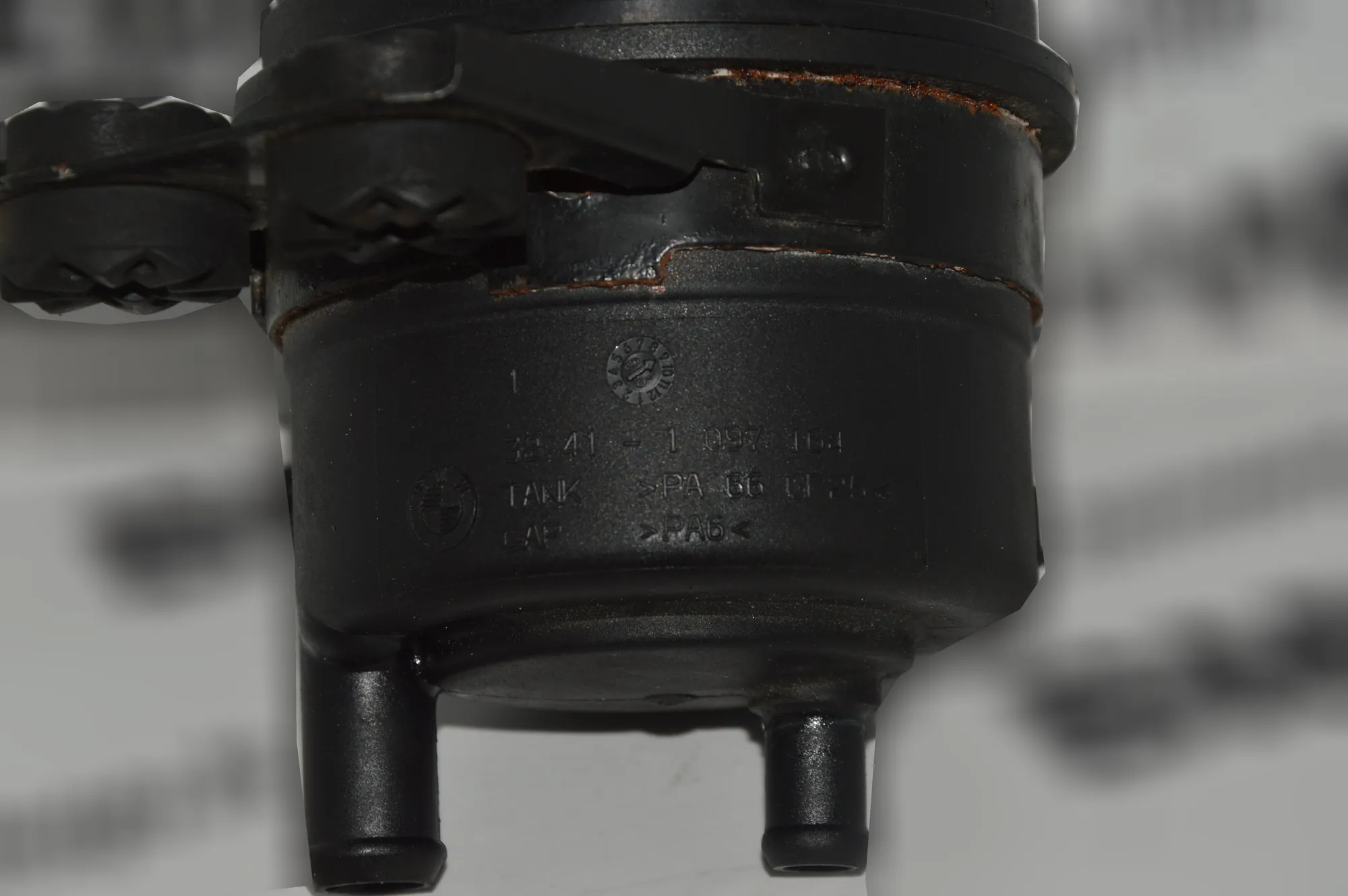 Power Steering Pump Tank – OEM 1097164 · BMW 3 (E90) BMW 3 (E90) 320 d 2007 – 3