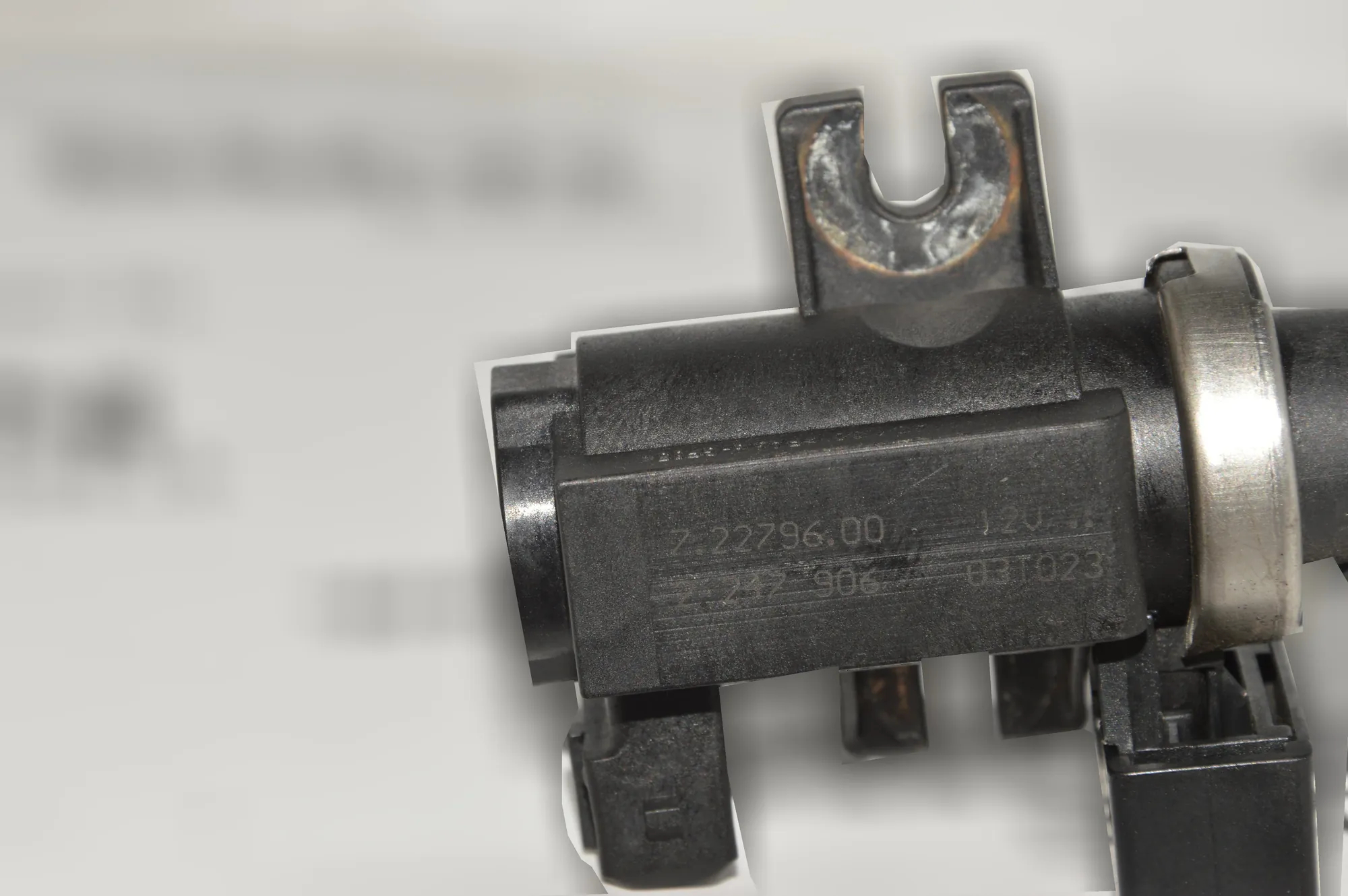 Solenoid Valve – OEM 2217906 · BMW 5 Touring (E39) 525 d 2003 – 3