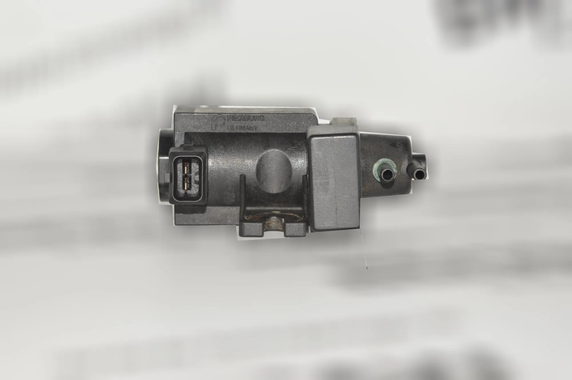 Solenoid Valve – OEM 2217906 · BMW 5 Touring (E39) 525 d 2003 – 2