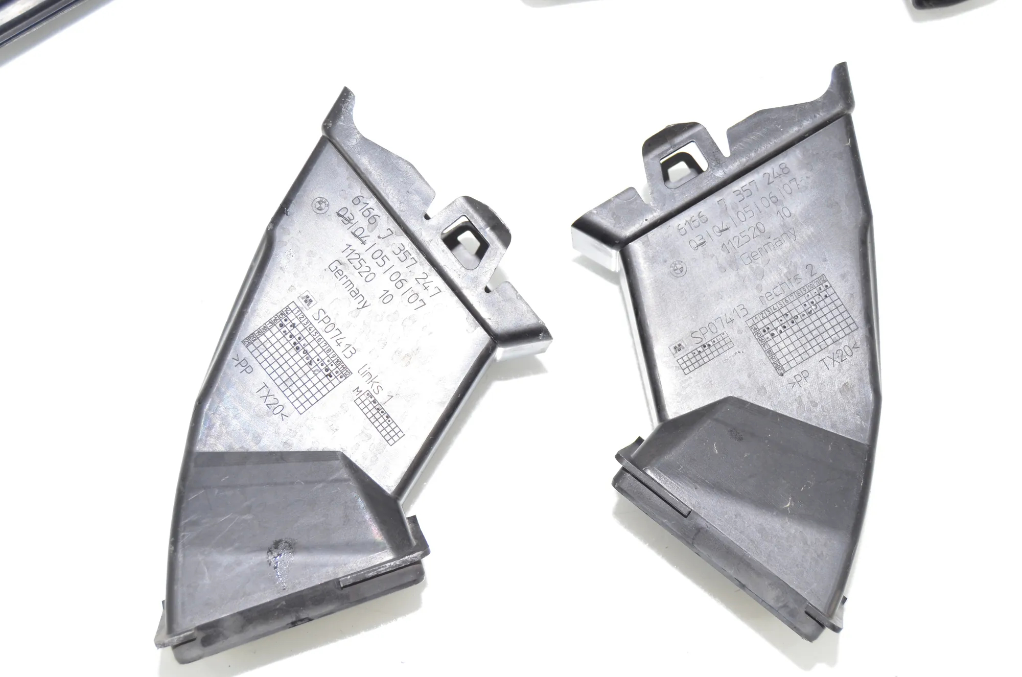 Interior Air Duct Channel – OEM 7357252 · BMW 7 (G11, G12) 750 d, Ld xDrive 2016 – 2