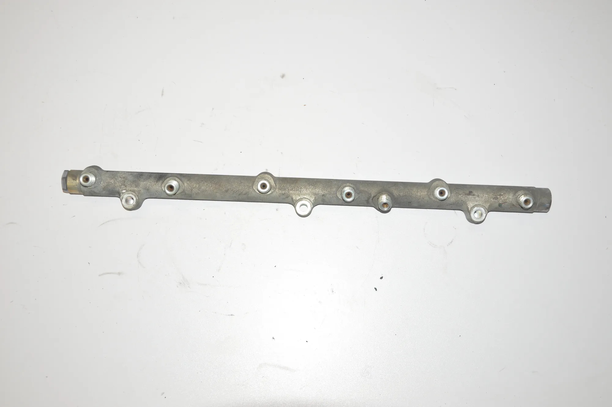Fuel Rail – OEM 0445216002 · BMW 5 Touring (E39) 525 d 2001