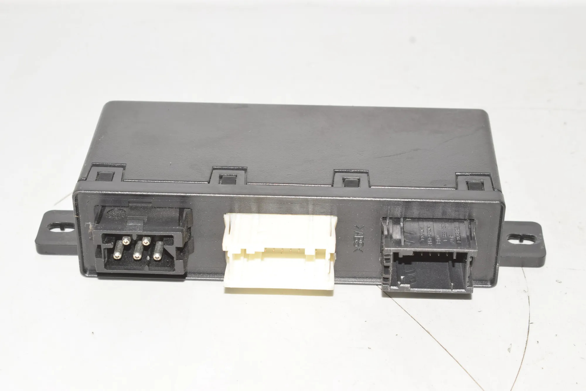 Front Left Door Control Unit – OEM 6904244 · BMW 5 (E39) 525 d 2002