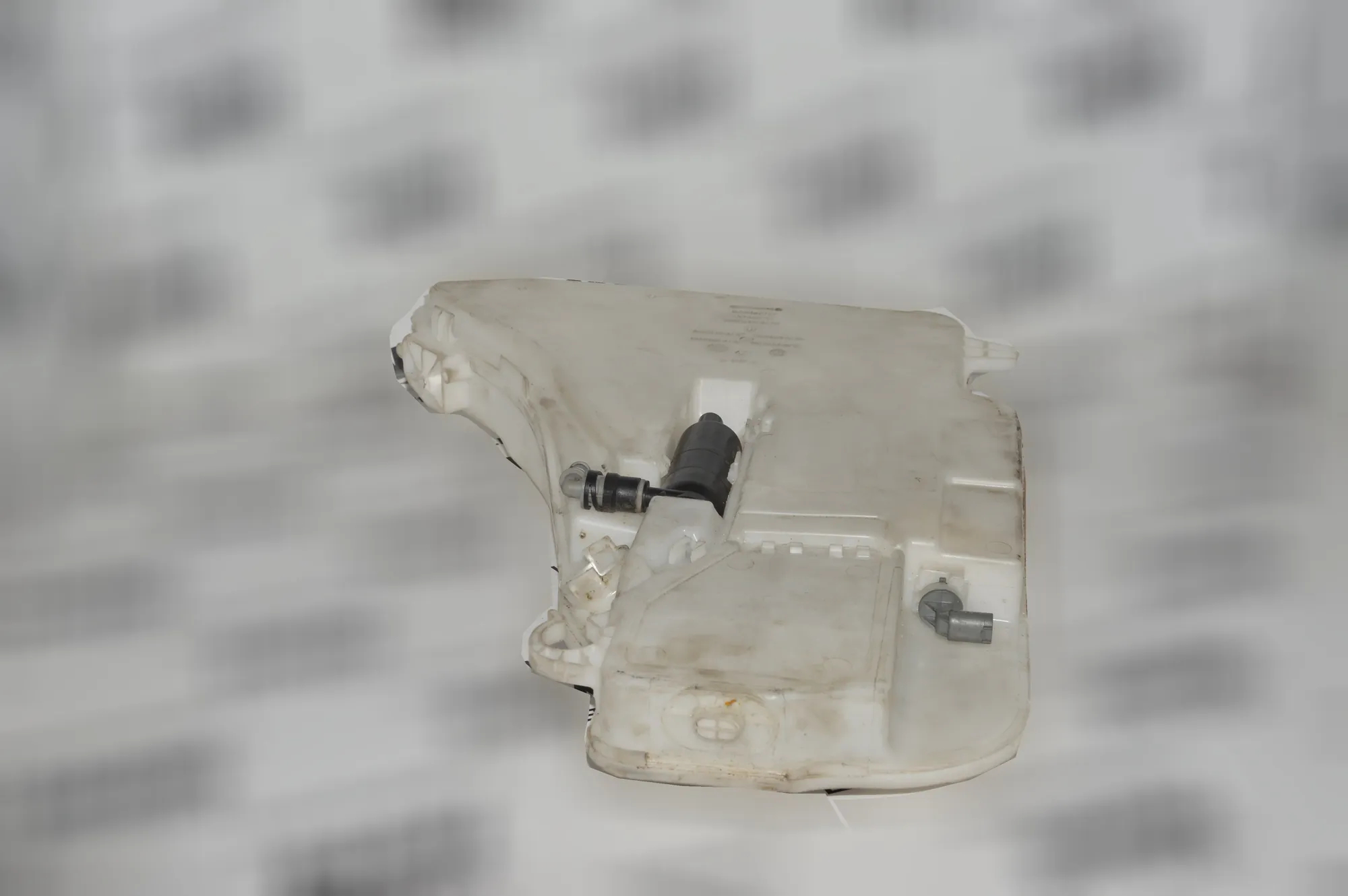 Window Washer Tank – OEM 8050439 · BMW 5 (F10) BMW 5 (F10) 2012 – 3
