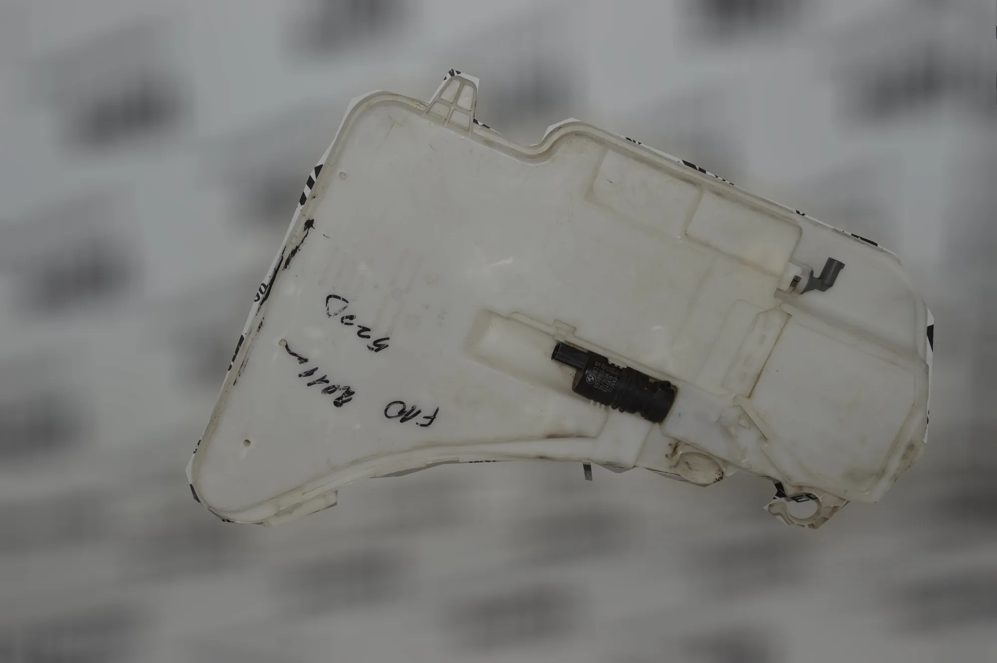 Window Washer Tank – OEM 8050439 · BMW 5 (F10) BMW 5 (F10) 2012 – 3