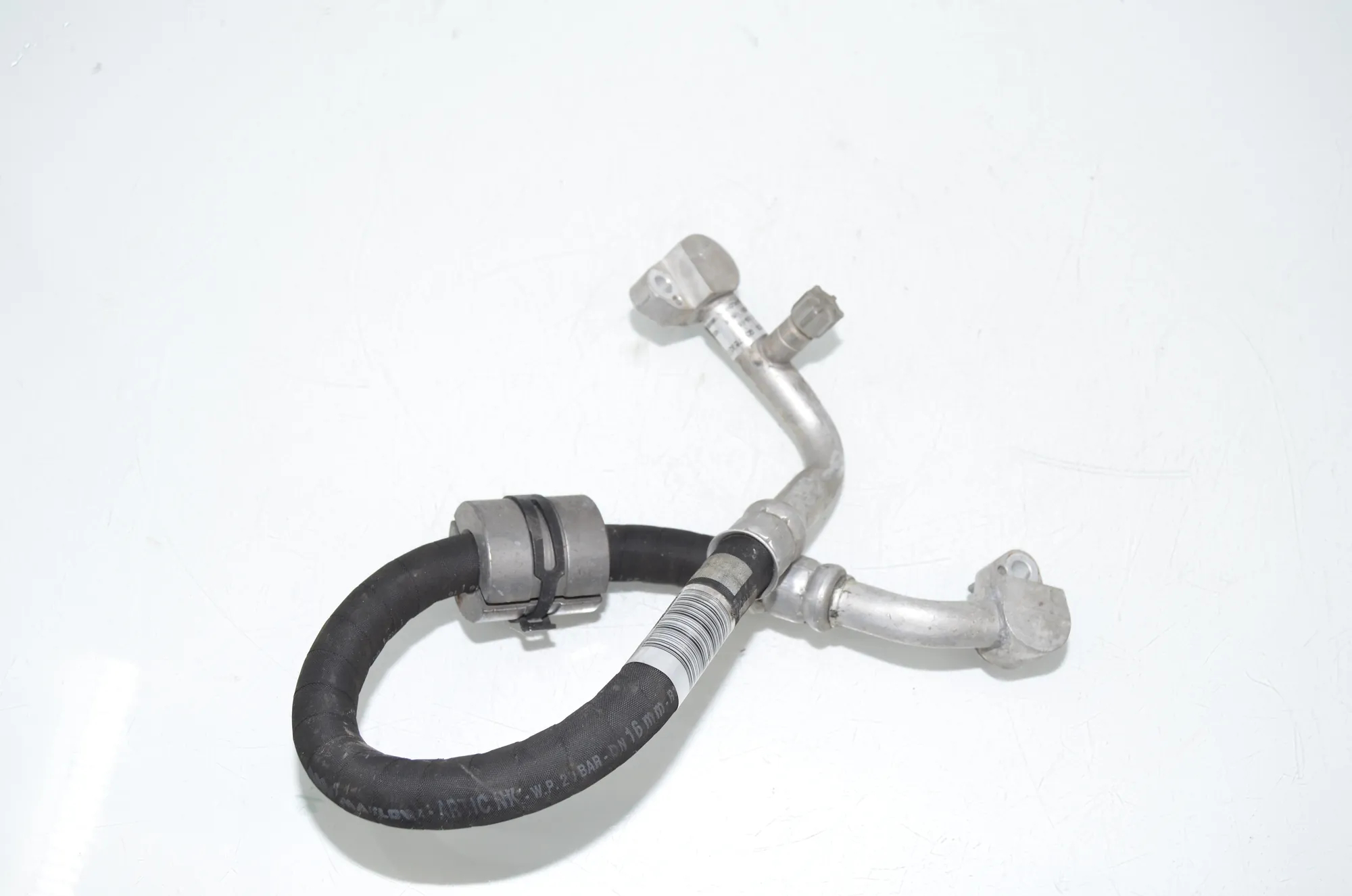 A/C Air Con Hose Pipe – OEM 9357860 · BMW 7 (G11, G12) 750 d, Ld xDrive 2016