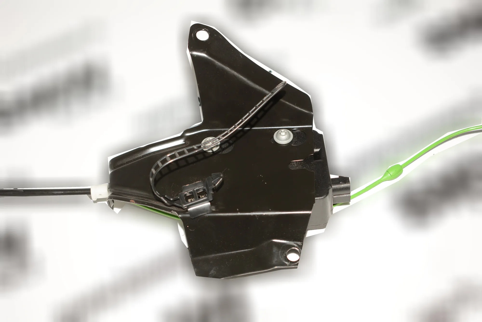 Tailgate Boot Lock – OEM 8352168 · BMW 5 (E39) 530 i 2001 – 4