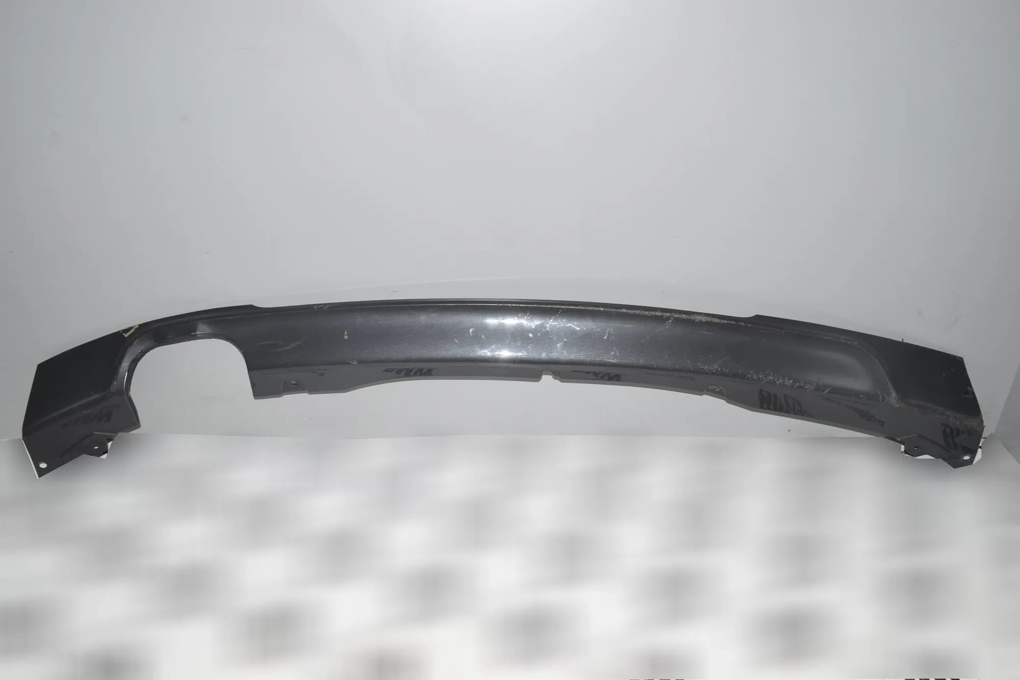 Rear Bumper Center Molding – OEM 8054198 · BMW 3 (F30, F80) BMW 3 (F30, F80) 2014