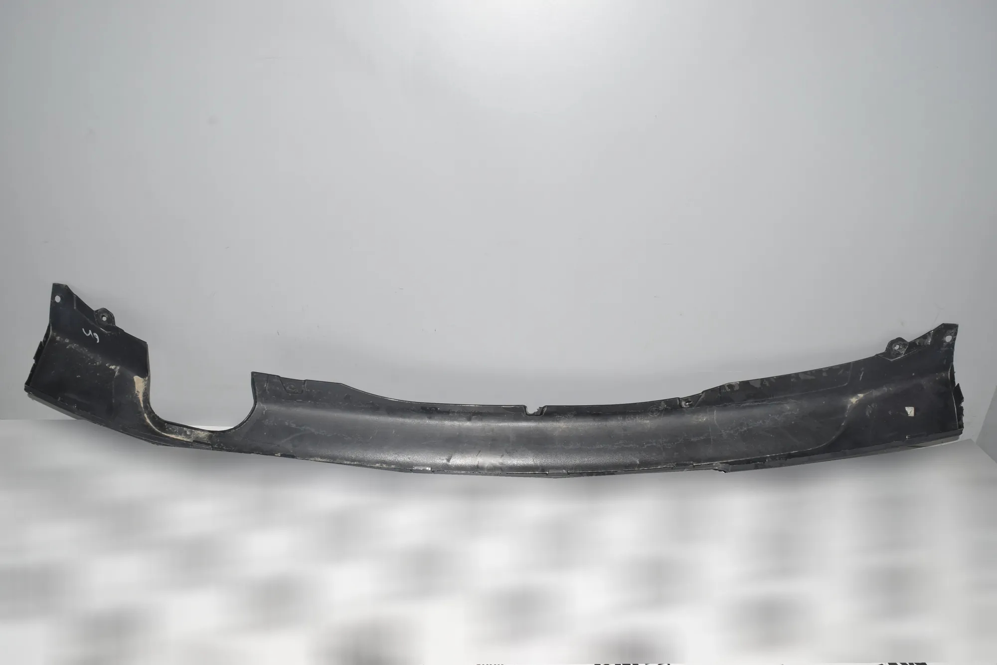 Rear Bumper Center Molding – OEM 8054198 · BMW 3 (F30, F80) BMW 3 (F30, F80) 2014 – 2