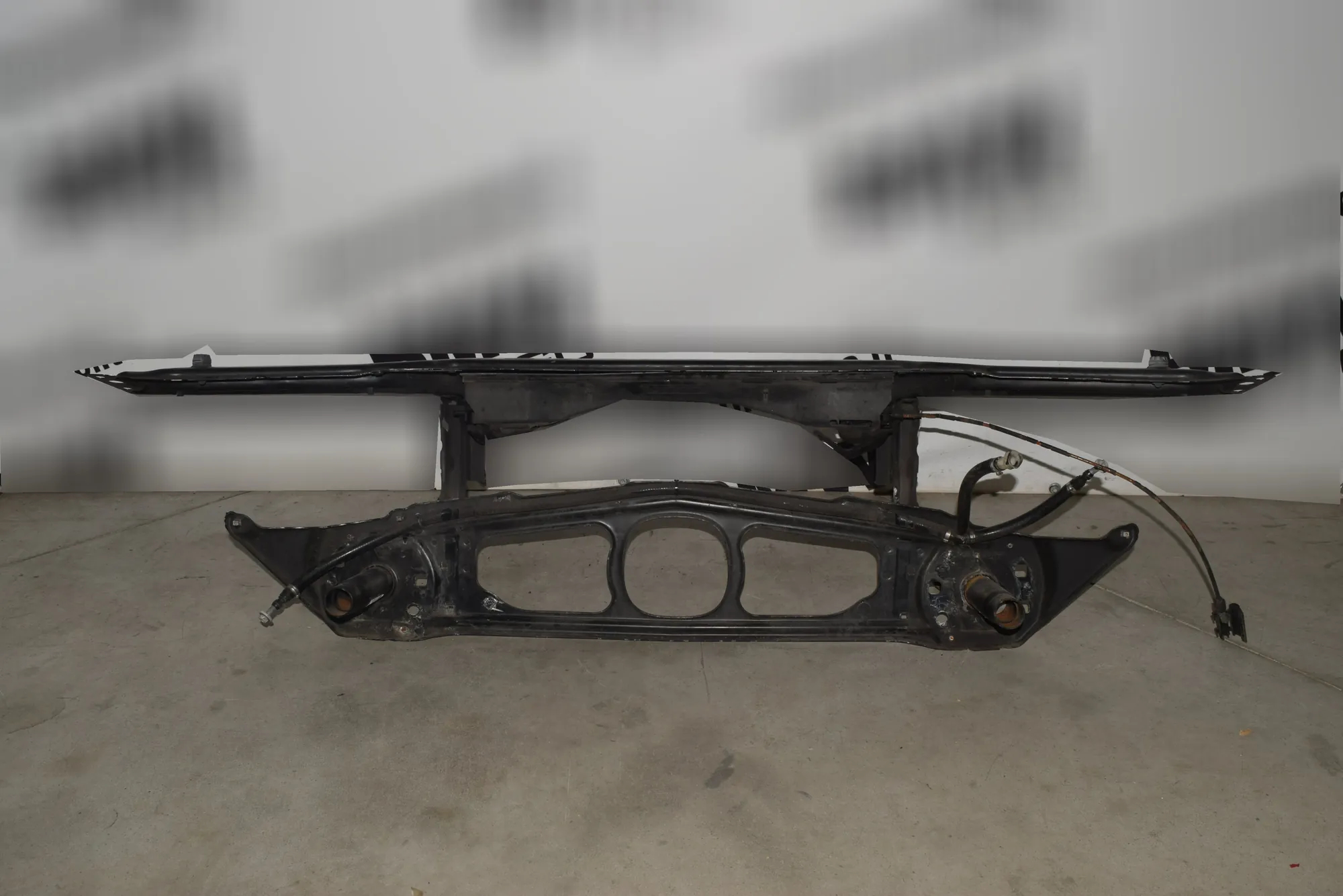 Slam Panel Frame Kit – OEM 8211467 · BMW 3 (E46) BMW 3 (E46) 2001
