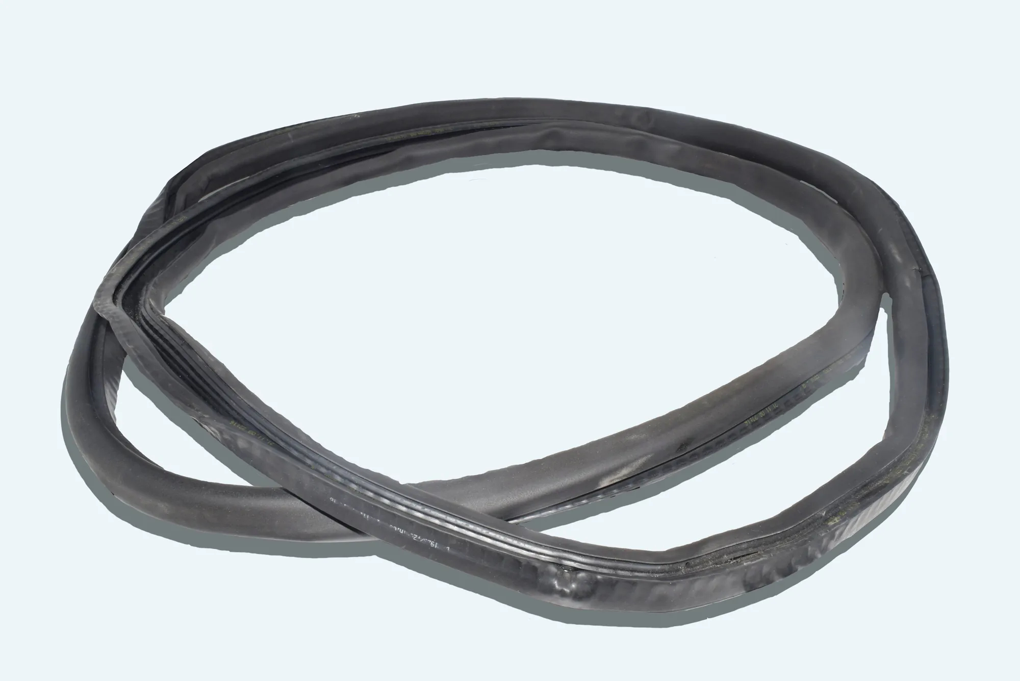 Front Left Door Seal Rubber – OEM 4445359 · BMW 7 (F01, F02) BMW 7 (F01, F02) 2008