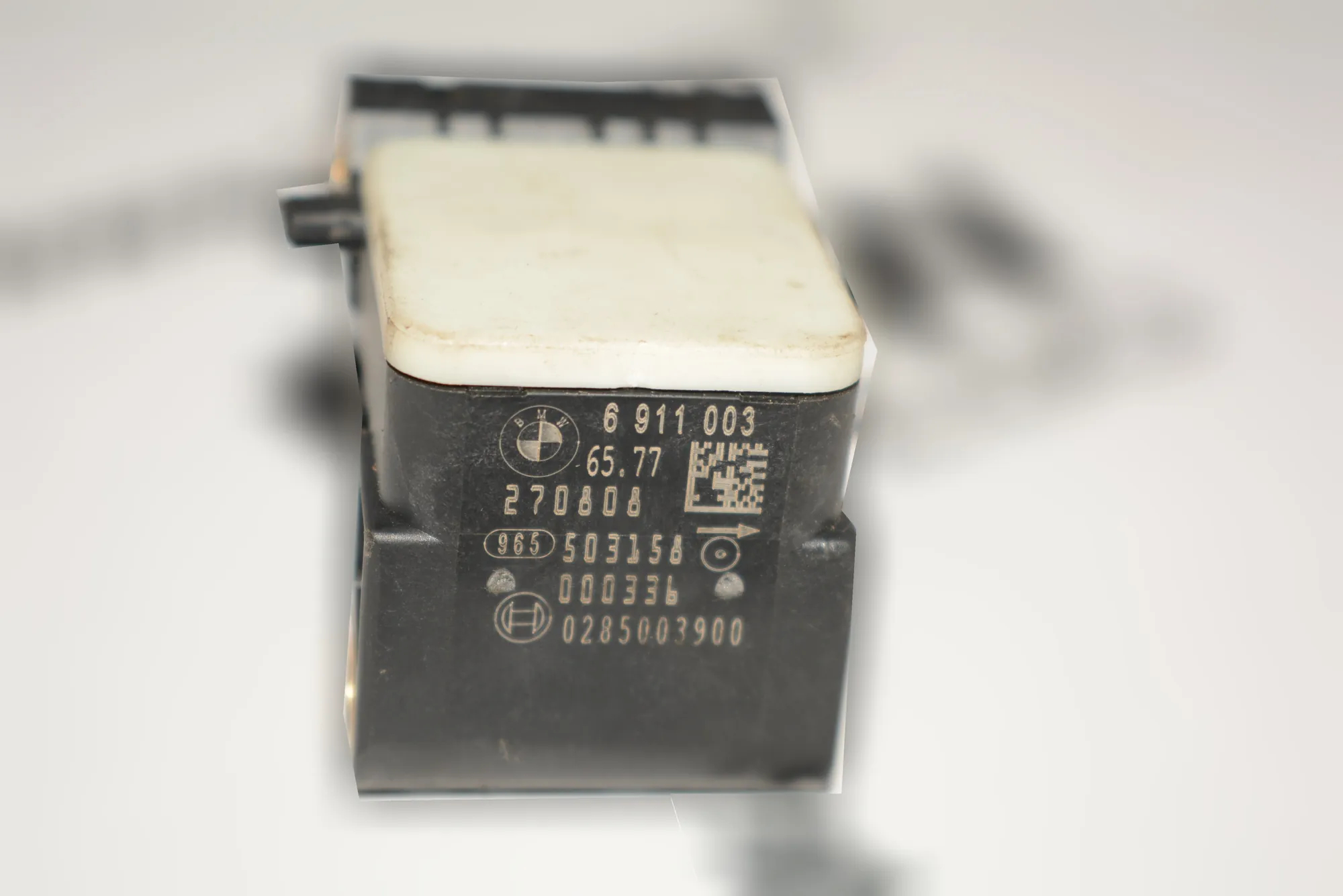 Front Left Impact Sensor – OEM 6911003 · BMW 3 (E90) BMW 3 (E90) 2006 – 6