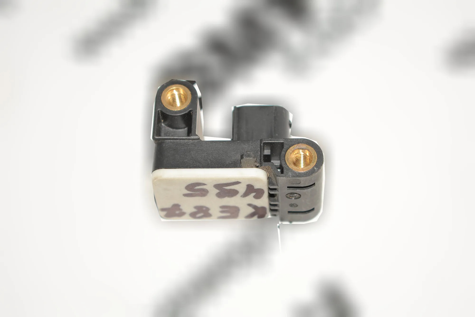 Front Right Impact Sensor – OEM 6911003 · BMW 1 (E87) BMW 1 (E87) 2006 – 4