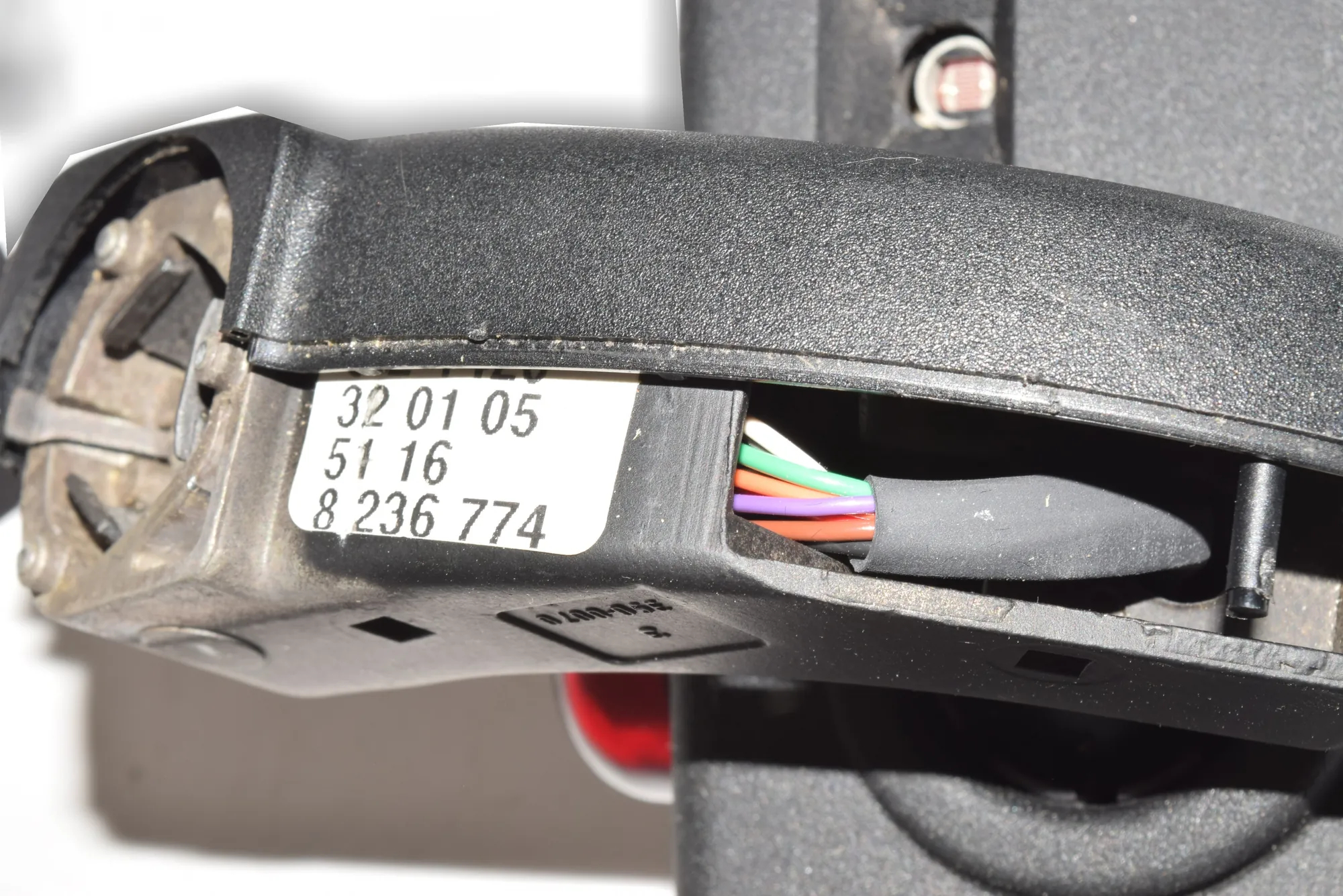 Interior Rear View Mirror – OEM 8236774 · BMW 3 (E46) BMW 3 (E46) 2002 – 2