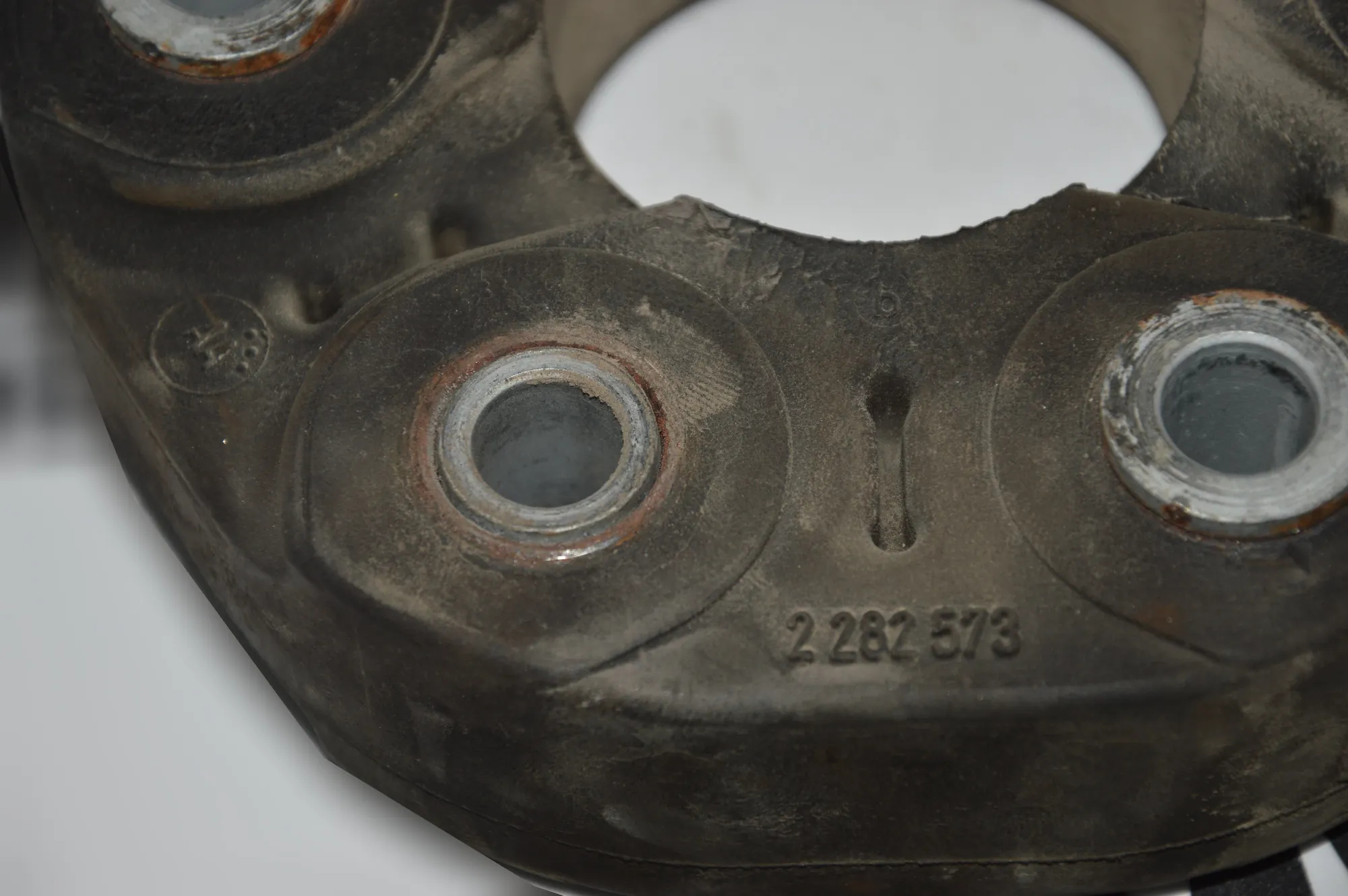 Other Body Parts – OEM 2282573 · BMW 6 (E63) BMW 6 (E63) M 2008 – 3