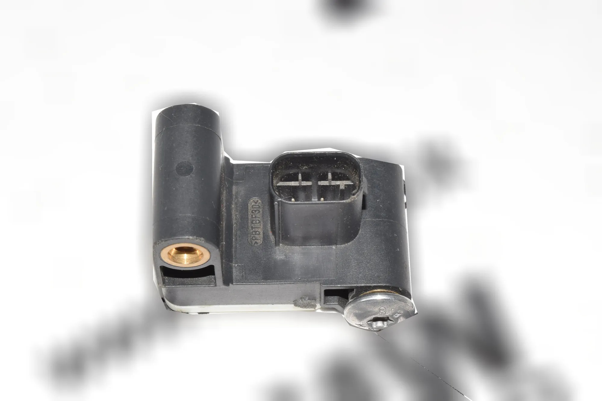 Other Control Units – OEM 6911003 · BMW 3 (E90) BMW 3 (E90) 2006