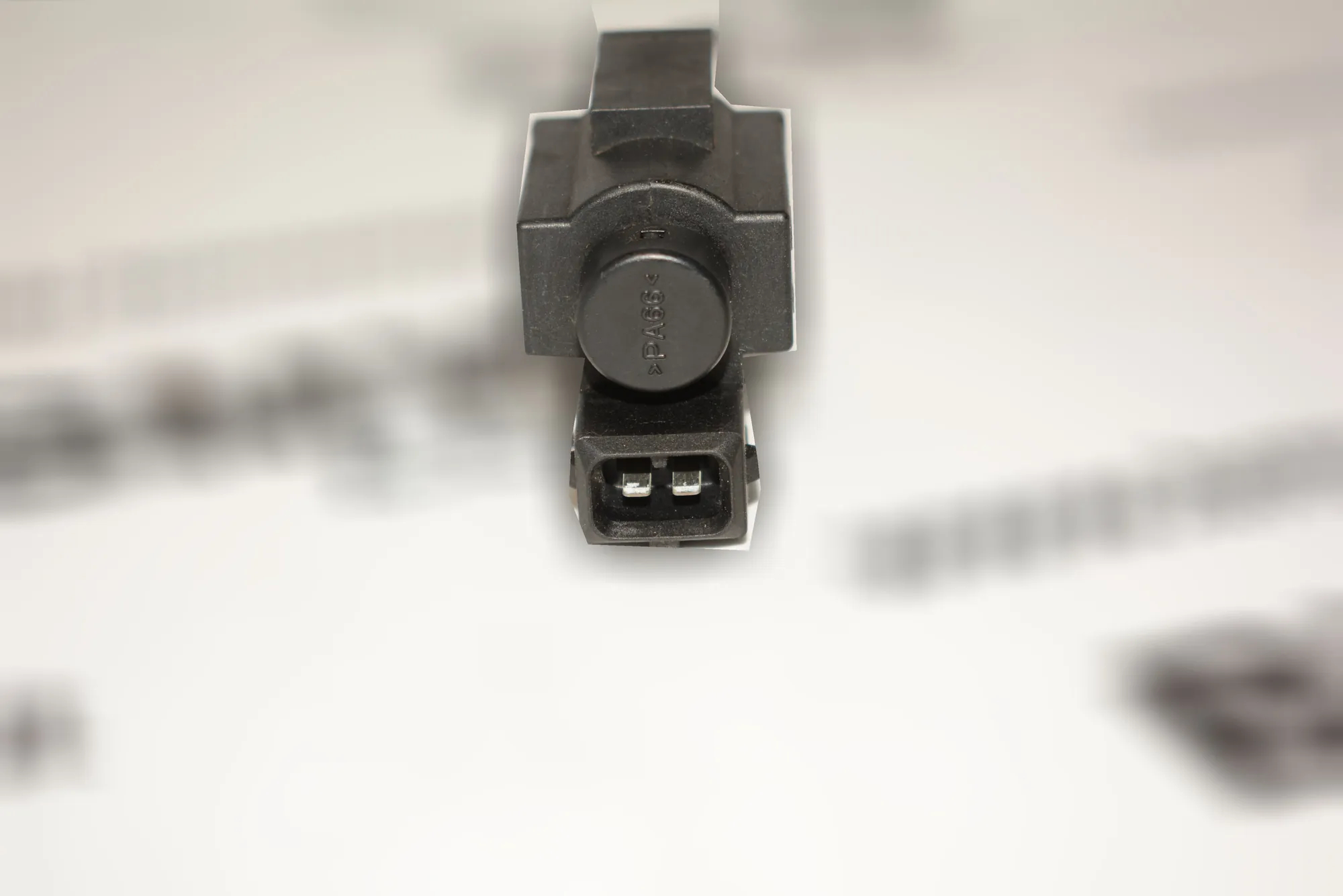Solenoid Valve – OEM 1742712 · BMW 5 (E39) BMW 5 (E39) 1999 – 2