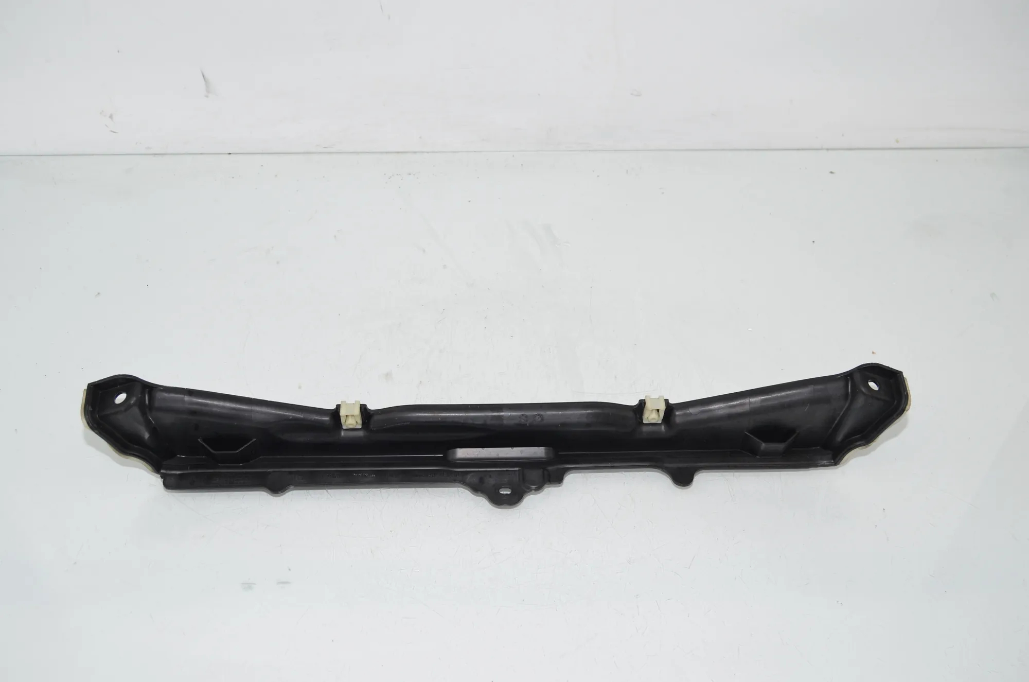 Other Engine Compartment Parts – OEM 7340190 · BMW 7 (G11, G12) 750 d, Ld xDrive 2016